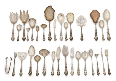 American Art Nouveau Sterling Silver 129-Piece Flatware Set by Unger Brothers, New Jersey