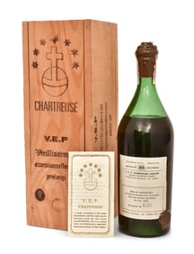 VEP Chartreuse Liquer Green with Box