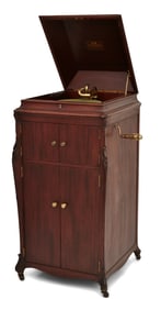 Victor Talking Machine Co. Style VV-XVI Phonograph
