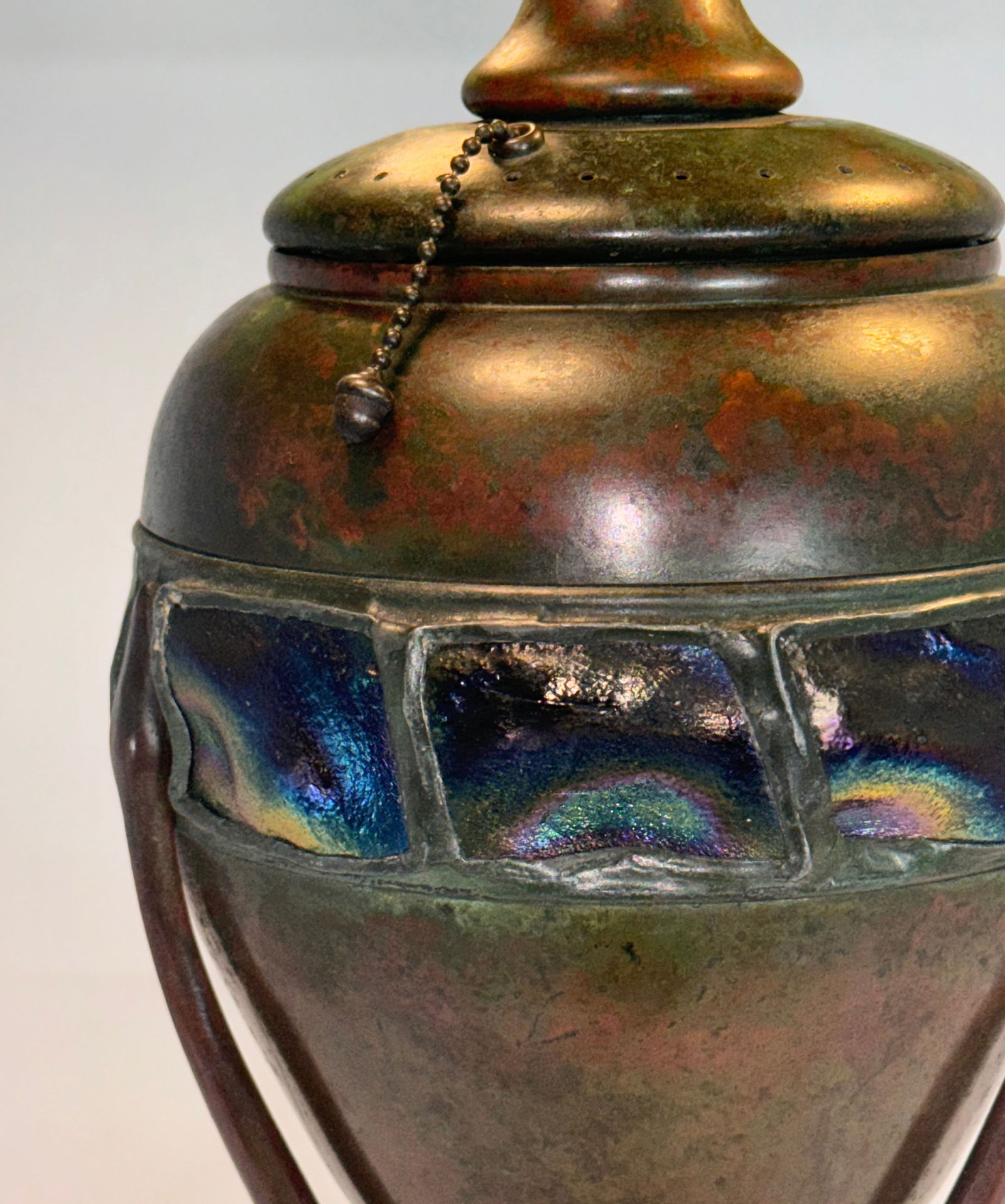 Tiffany Studios 18-Inch "Turtle-Back" Table Lamp - 11