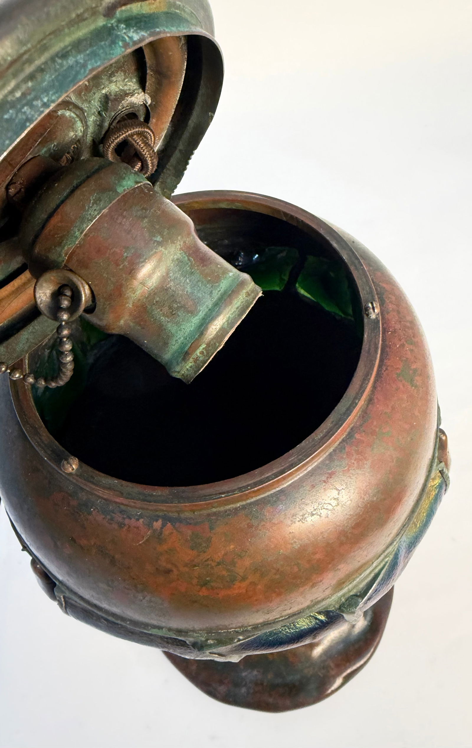 Tiffany Studios 18-Inch "Turtle-Back" Table Lamp - 9