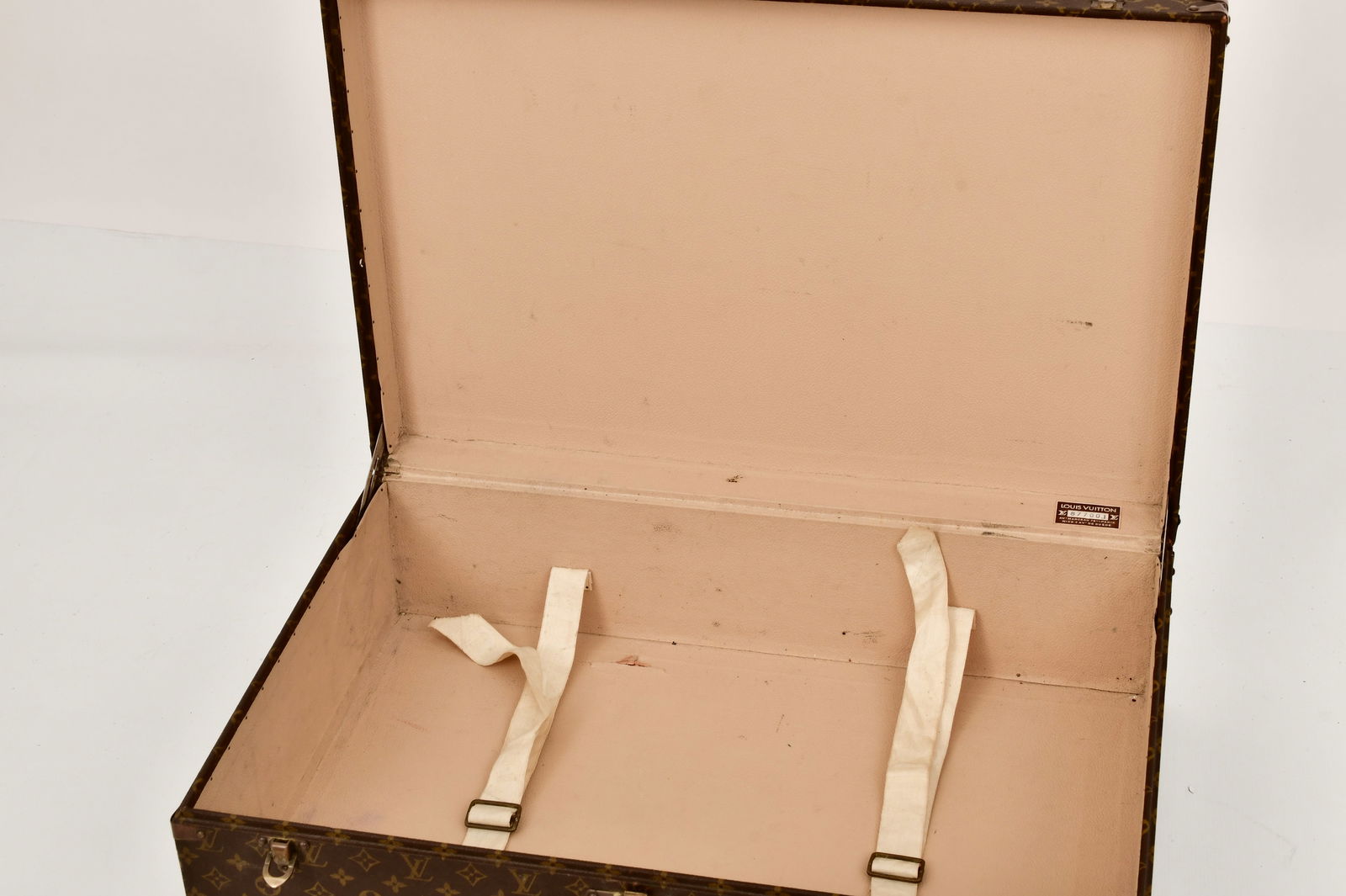 Two Louis Vuitton Monogram Suitcases - 10