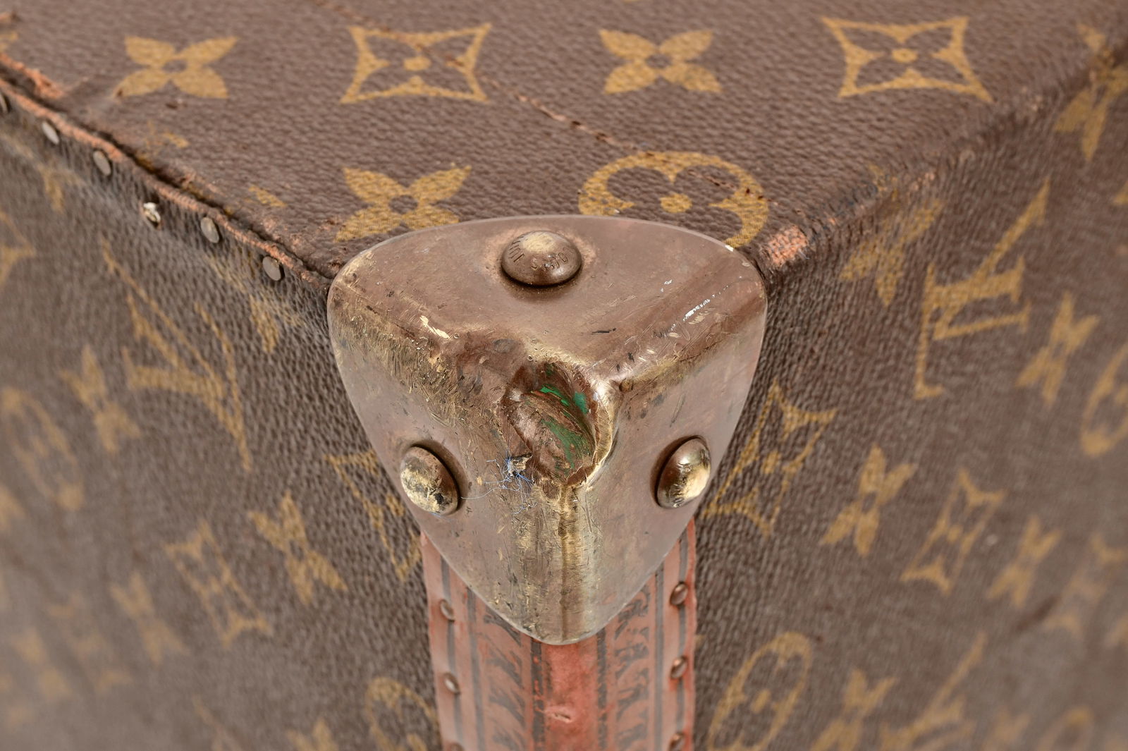 Two Louis Vuitton Monogram Suitcases - 13