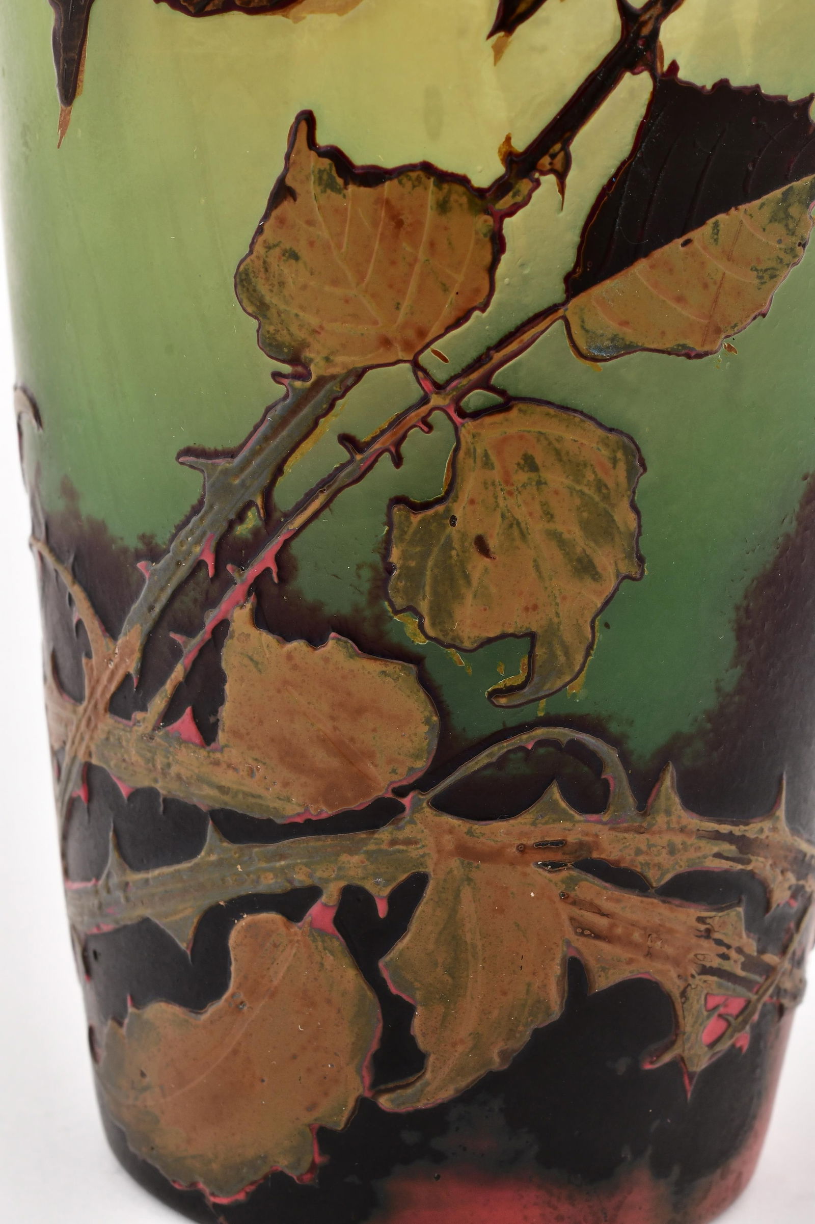 Muller Frères "Raspberry" Vase - 3