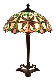American Leaded Glass Table Lamp with a Classique Base