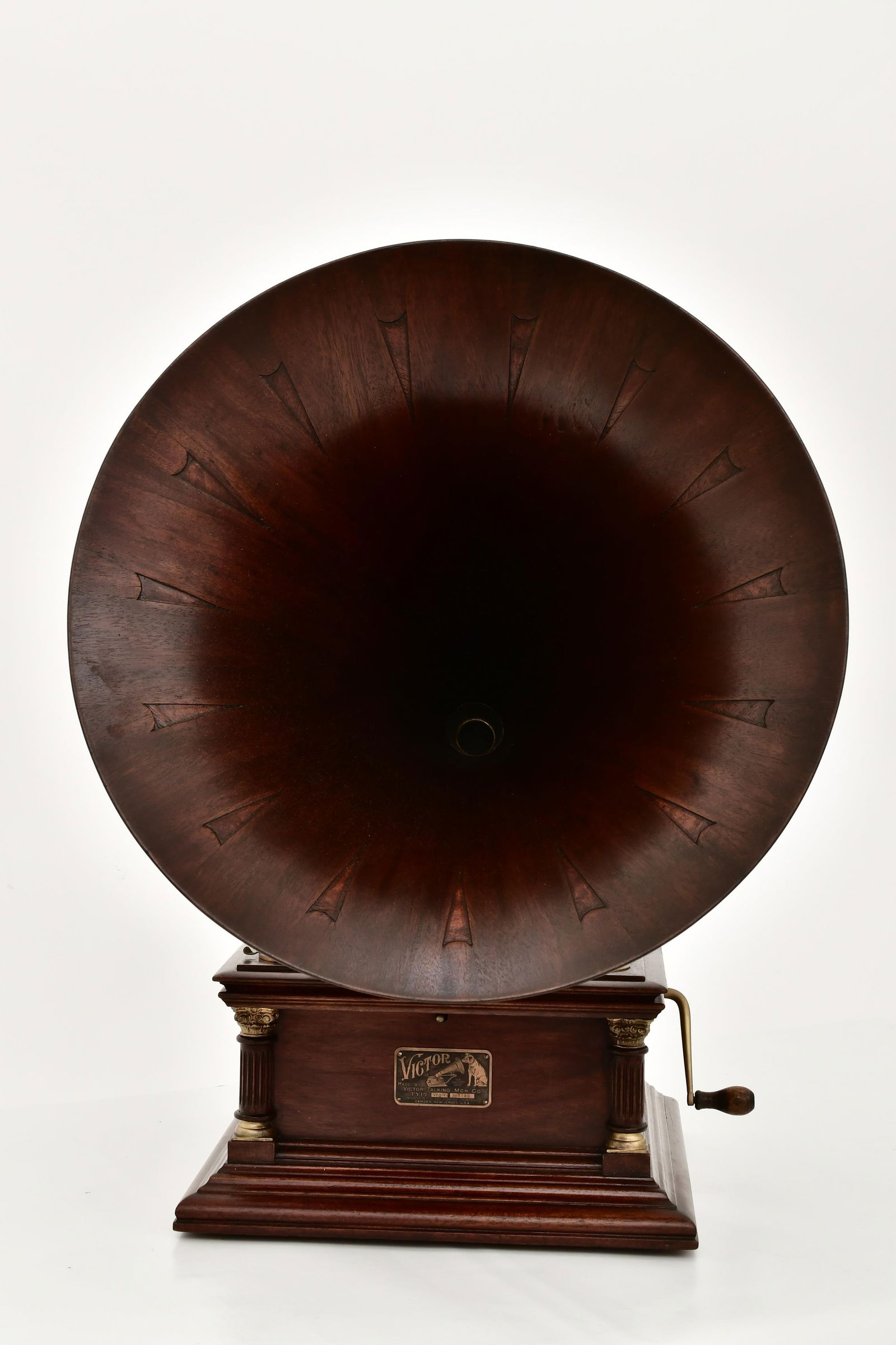 Victor Talking Machine Co. Type 6 Phonograph - 2