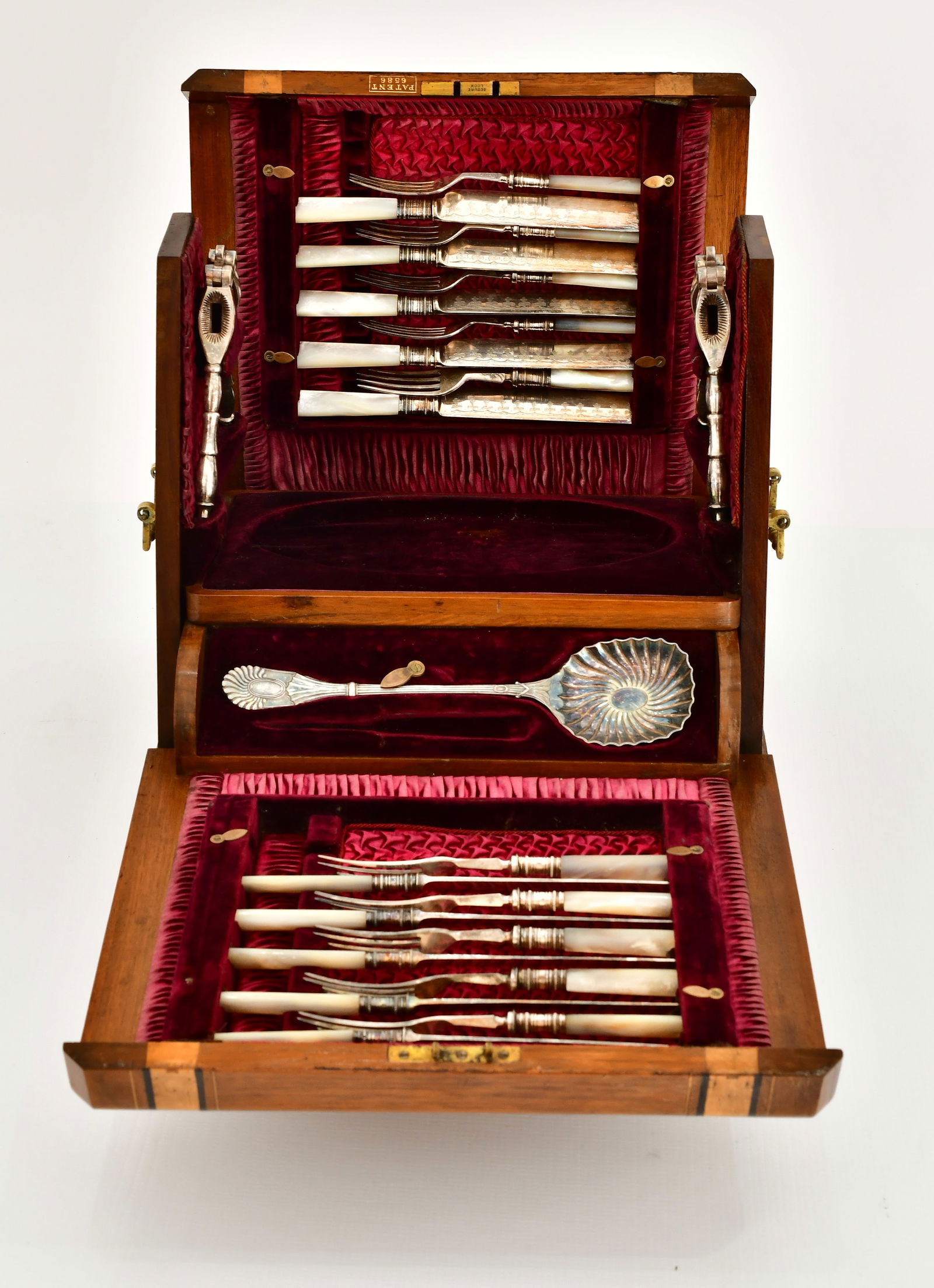 Lee & Wigfull Mechanical Serving Set - 4