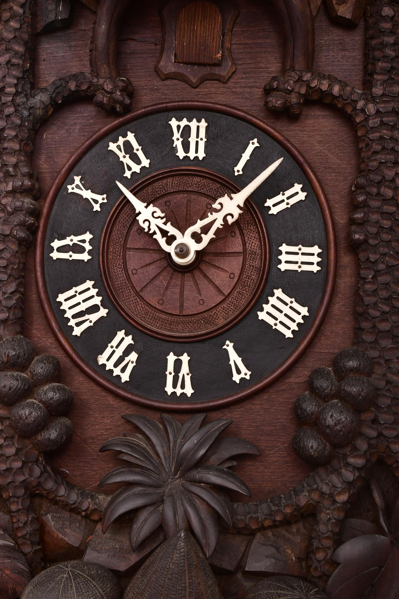 A Large Black Forest Carved Cuckoo Clock - 3