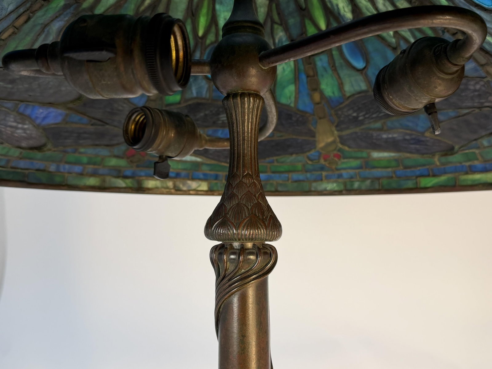 Tiffany Studios "Dragonfly" Table Lamp - 7