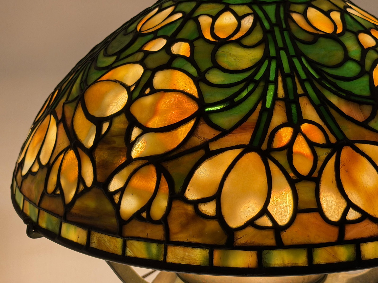 Tiffany Studios "Crocus" Table Lamp - 4