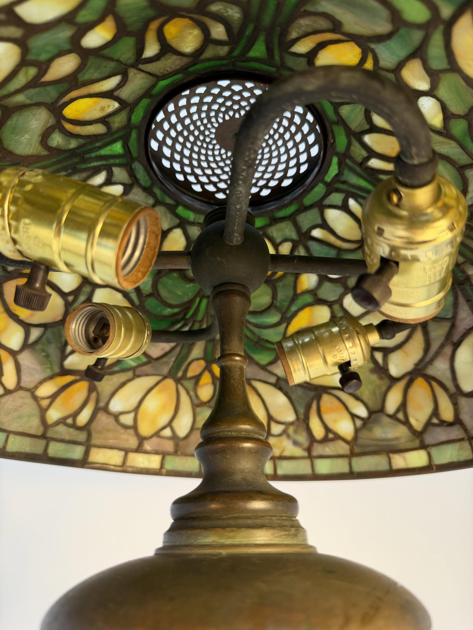 Tiffany Studios "Crocus" Table Lamp - 5