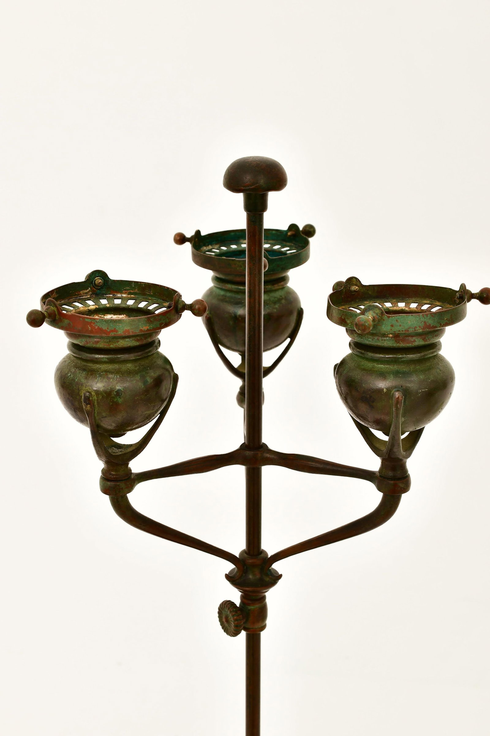Tiffany Studios Three-Light Candlestick with "Pulled Feather" Shades - 7