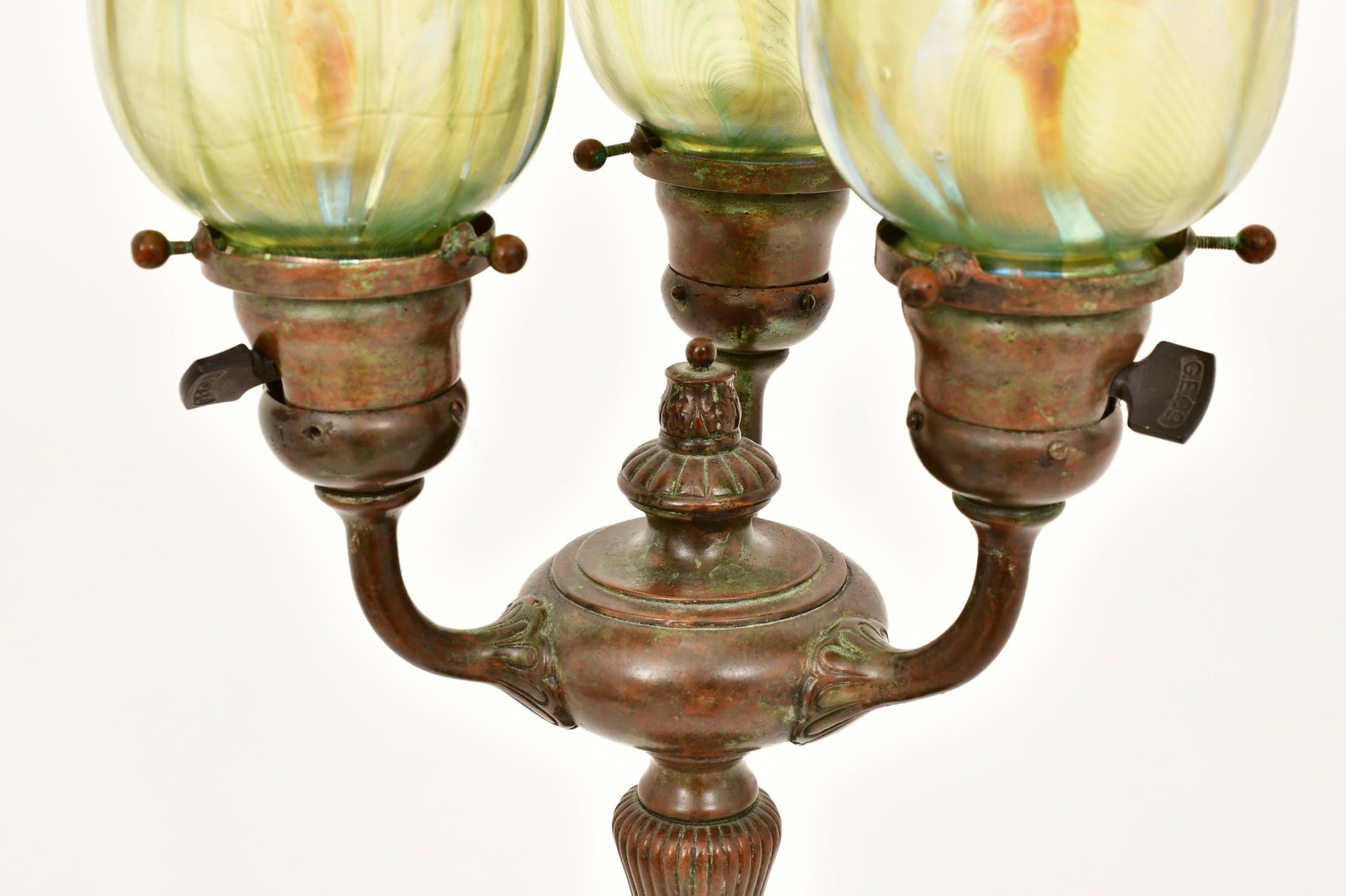 Tiffany Studios Three-Light Table Lamp with "Pulled Feather" Shades - 4