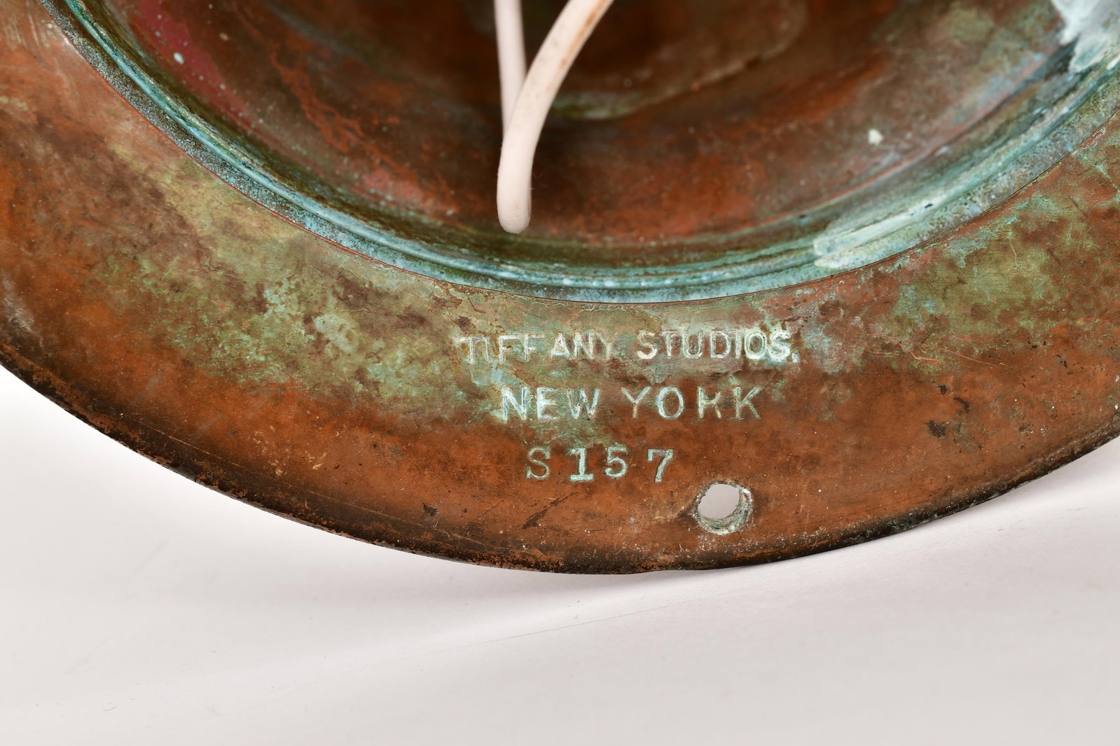 Tiffany Studios Three-Light Table Lamp with "Pulled Feather" Shades - 9