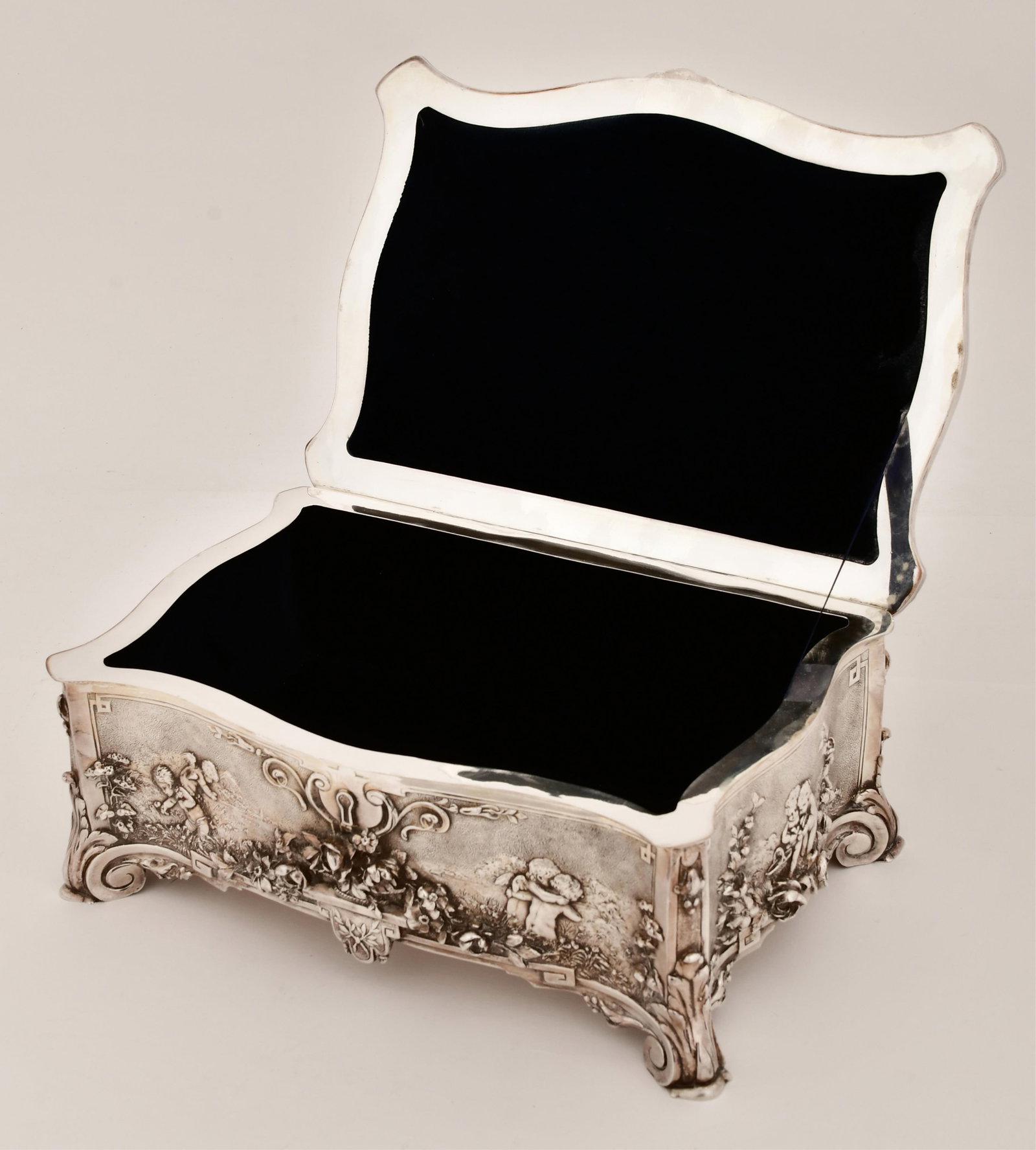 Continental Sterling Silver Repousse Box - 6