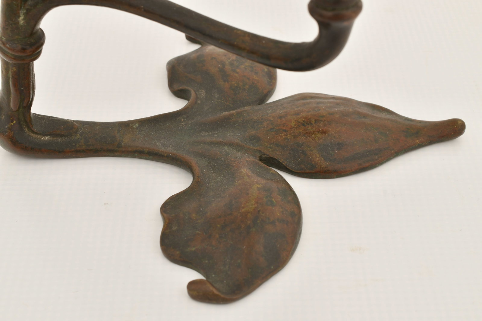 Tiffany Studios "Fleur de Lis" Double Candlestick - 7