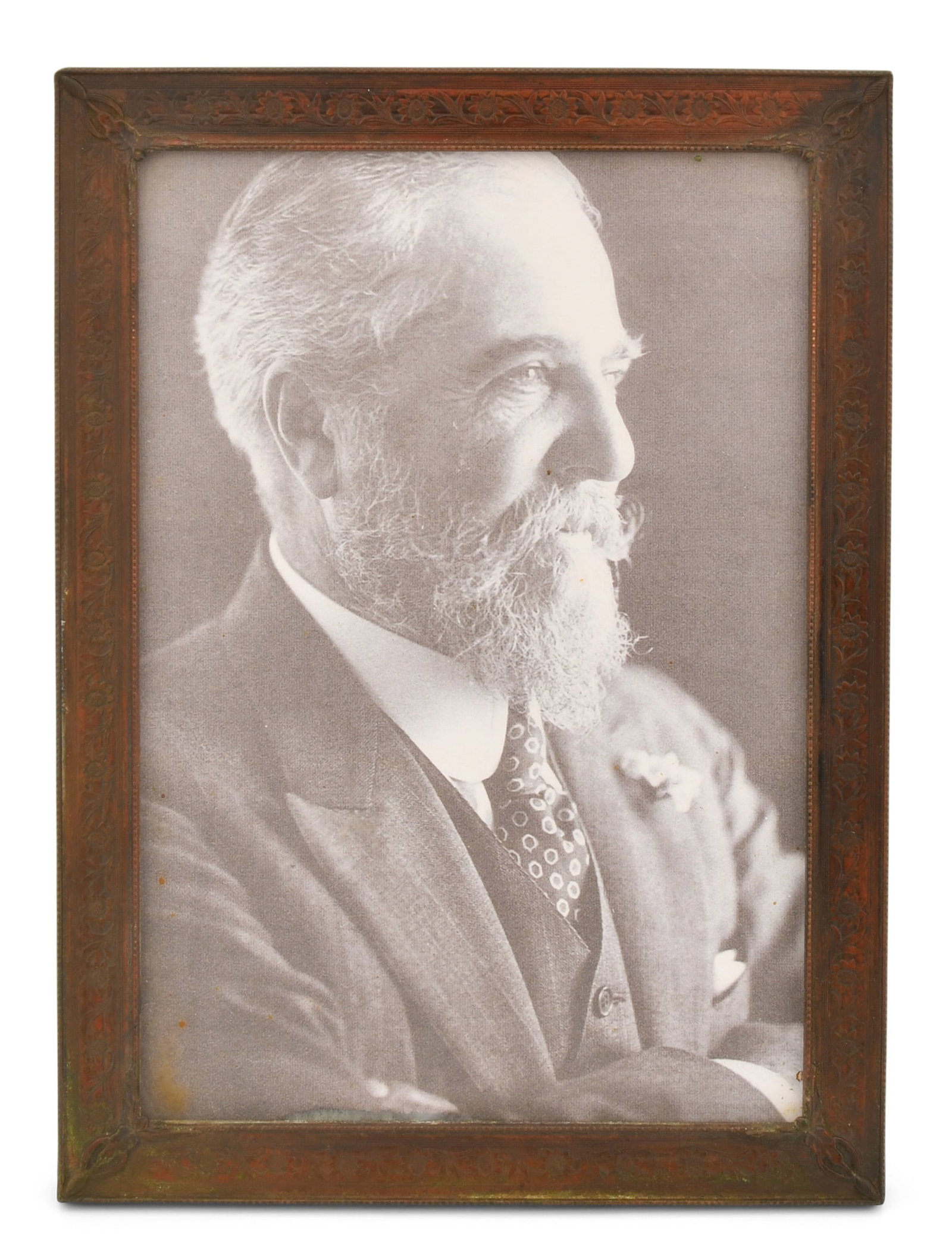 Tiffany Studios "Sunflower" Picture Frame: Tiffany Studios "Sunflower" Picture Frame circa 1910 patinated bronze impressed "Tiffany Studios, New York, 28354" 11 1/4 x 8 1/4 inches Provenance: Property from a Northeast Collector Other Notes: