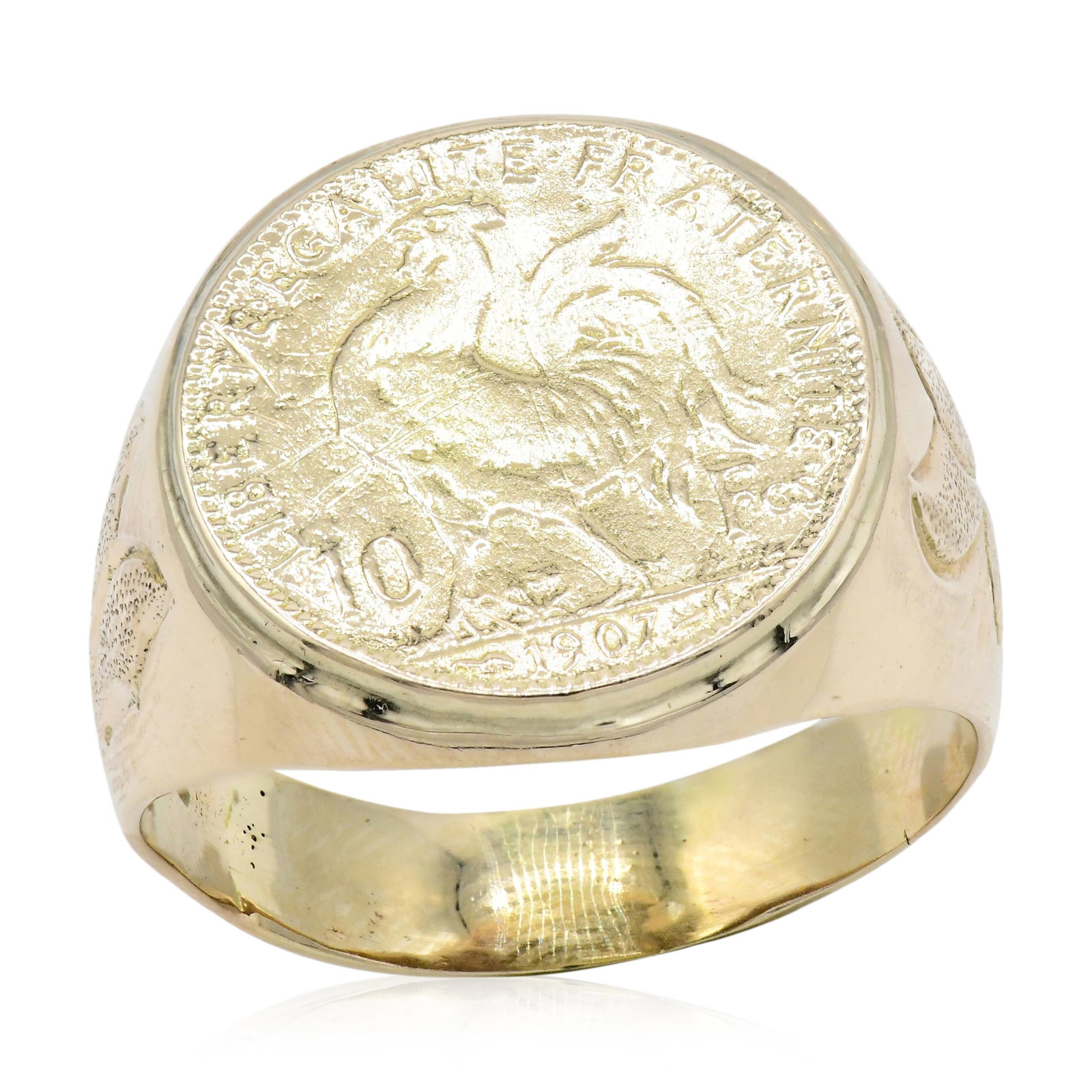 14K Yellow Gold & French Gold 10 Francs 1907 Rooster Coin Ring: 14K Yellow Gold & French Gold 10 Francs 1907 Rooster Coin Ring • 17 1/2 mm (coin diameter) • 12 1/4 (ring size) • 5.8 dwt (total weight) Provenance: Private Collection, Buffalo, New 