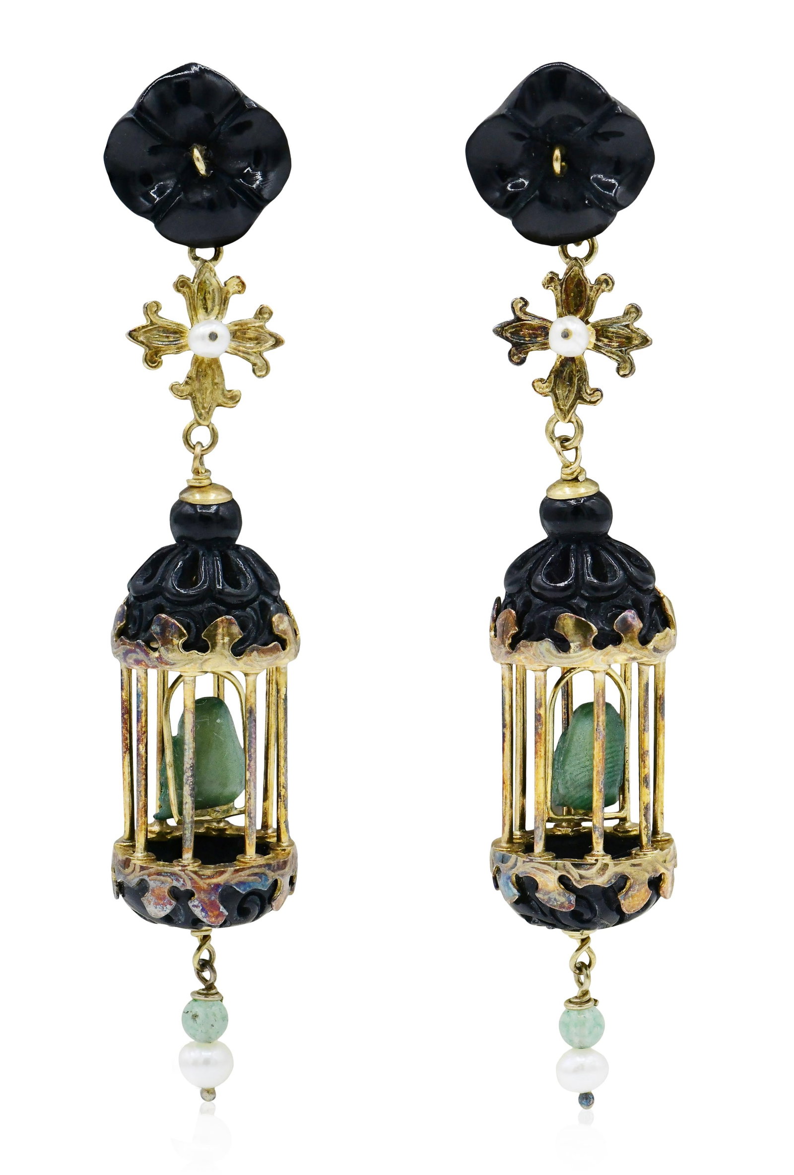Of Rare Origin Aviary Gold Vermeil, Black Onyx, Jade & Pearl Birdcage Earrings: Of Rare Origin Aviary Gold Vermeil, Black Onyx, Jade & Pearl Birdcage Earrings • 3 1/8 inches (length) • 12.8 grams (total weight) Provenance: Private Collection, Massachusetts Other Notes