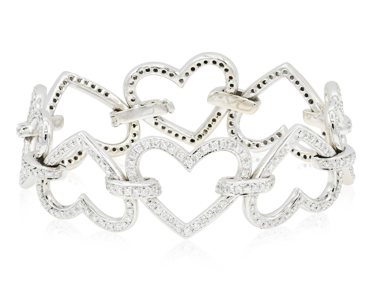 18K White Gold & 4.06 Carat Diamond Heart Link Bracelet: 18K White Gold & 4.06 Carat Diamond Heart Link Bracelet • set with round brilliant diamonds weighing a total of 4.06 carats • 7 1/8 inches (length) • 33.3 dwt (total weight)