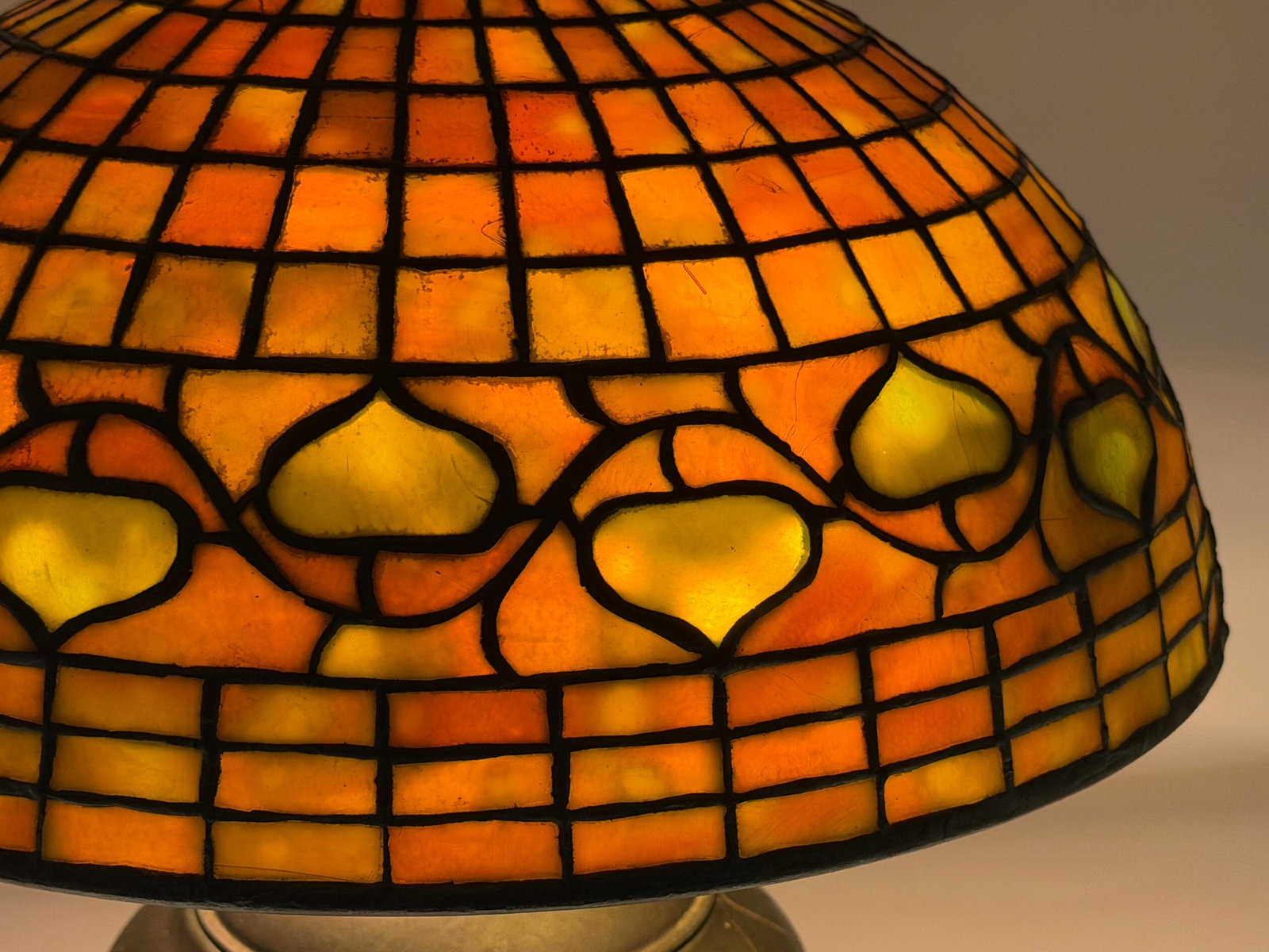 Tiffany Studios Dichroic "Vine Border" Table Lamp - 3