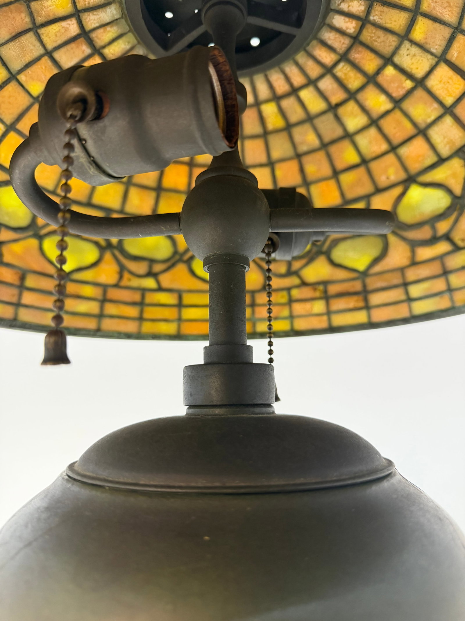 Tiffany Studios Dichroic "Vine Border" Table Lamp - 5