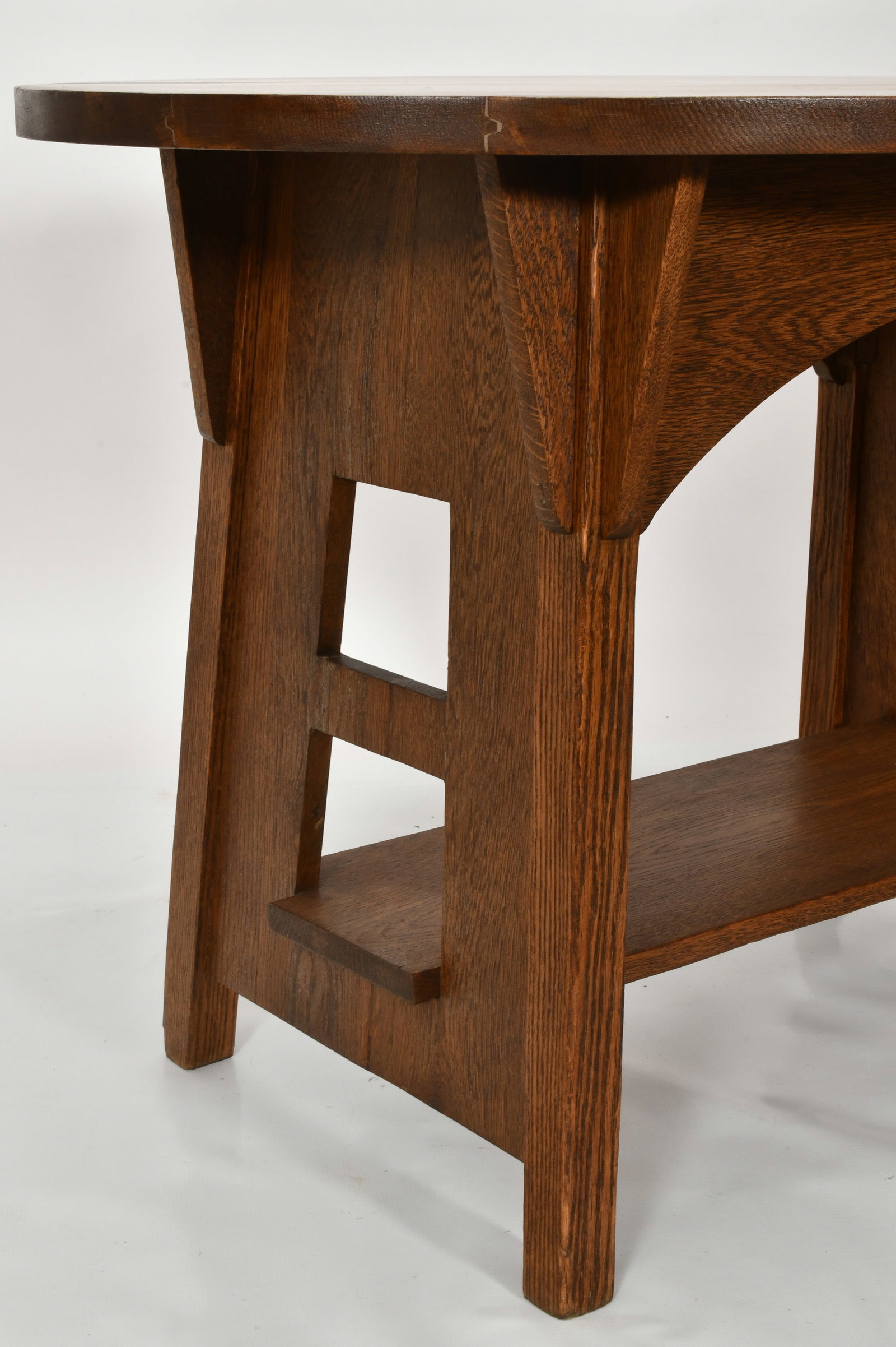 Charles P. Limbert Co. Oval Table, Model 146 - 4