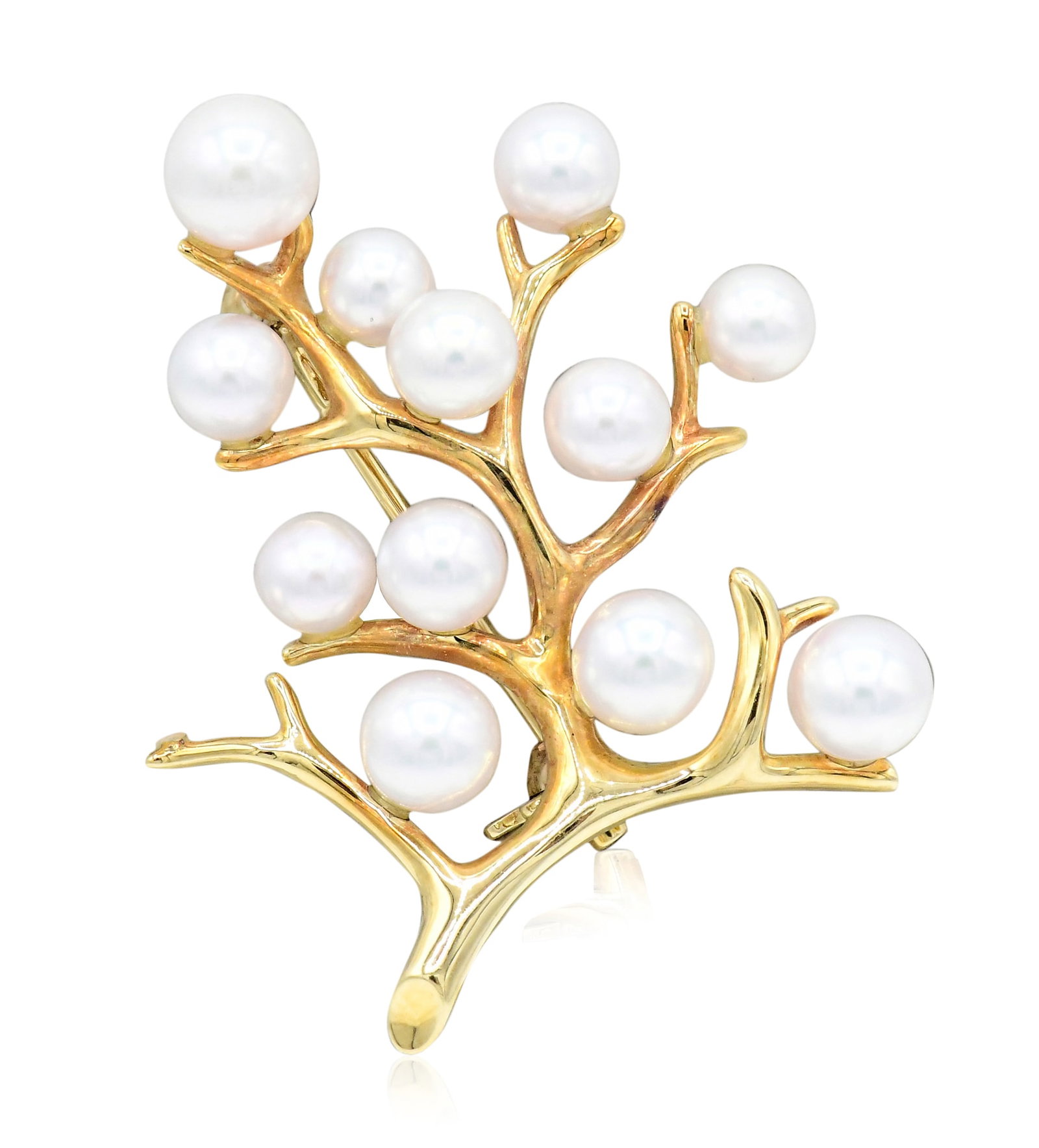 18K Yellow Gold & Mikimoto Pearl Brooch: 18K Yellow Gold & Mikimoto Pearl Brooch • featuring Mikimoto pearls measuring from approximately 4.10 mm to 5.40 mm • 1 5/16 inches (length) • 4.0 dwt (total weight) Provenance: Impo