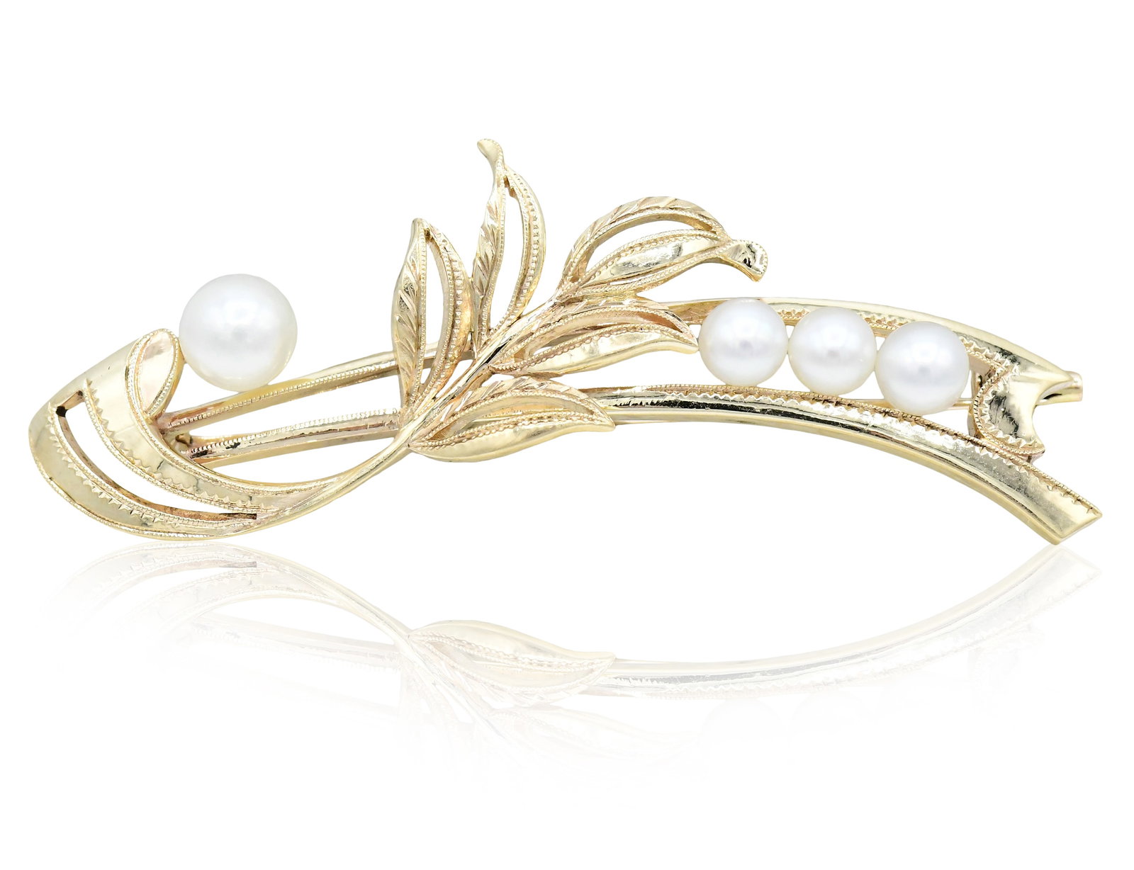K. Mikimoto 14K Yellow Gold & Akoya Pearl Brooch: K. Mikimoto 14K Yellow Gold & Akoya Pearl Brooch • 5.50 mm (largest pearl diameter - approximate) • 2 inches (length) • 3.7 dwt (total weight) Provenance: Important Private Collectio