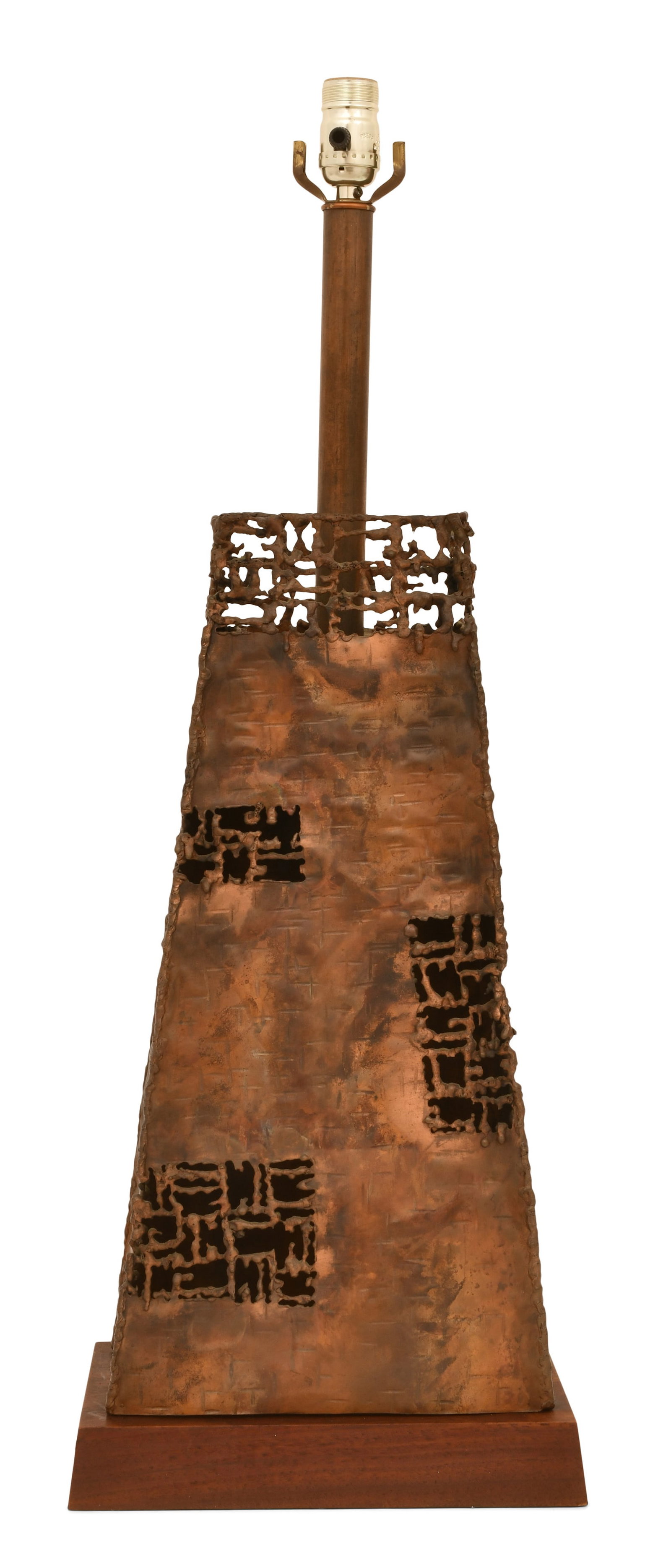 Marcello Fantoni (Italian, 1915-2011), Brutalist Copper Table Lamp: Marcello Fantoni (Italian, 1915-2011), Brutalist Copper Table Lamp 31 1/2 x 11 1/2 x 7 1/2 inches Provenance: Private Collection, New Jersey