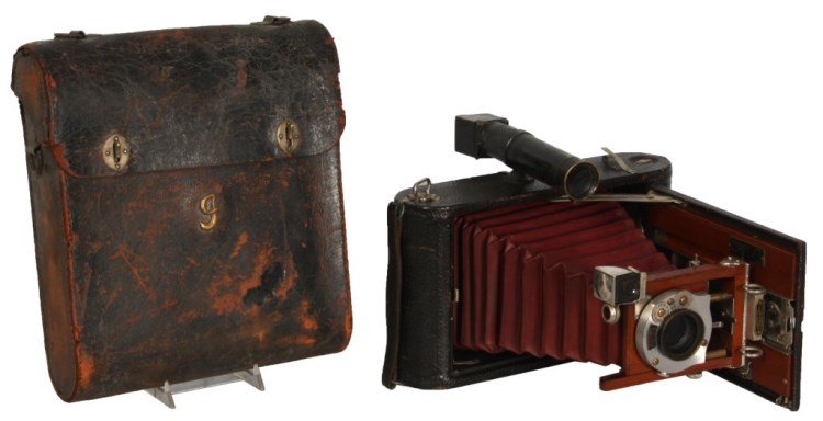 Kodak No.4 Folding Camera: Kodak No.4 Folding Camera Model A. Has a black case with red bellows, scope mounted on top, signed on metal tag "Eastman Kodak Company, Rochester, NY, USA" and inside of the back "No. 4 A Folding Koda