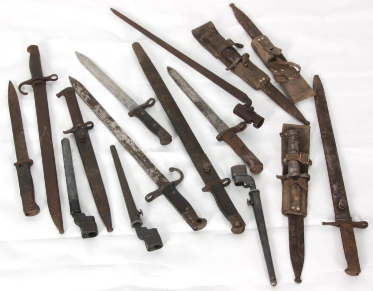 Lot of 14 Bayonets: Lot of 14 Bayonets. 3 British No. 4 MK2 spike bayonets; possibly Turkish bayonet with moon & star mark; German Weysberg, Kirschbaum & Co. Solingen; 3 Swedish Mauser M.1896 bayonets signed E.J.A.B.; Ge