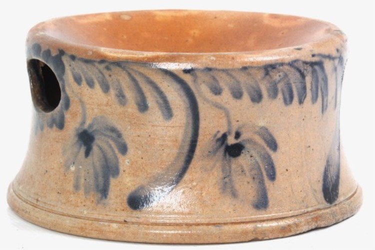 Blue Decorated Stoneware Spittoon: Blue Decorated Stoneware Spittoon. No chips or hairlines, unsigned.