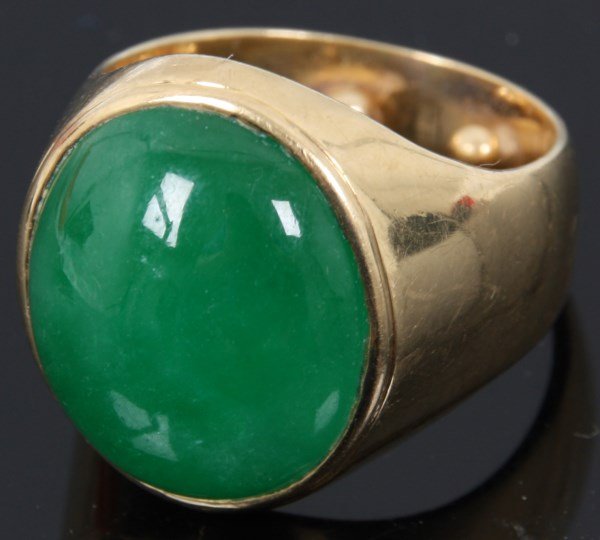 18K Gold Ring w/ Green Jade Stone (1 of 5)