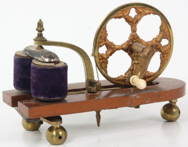 Skeleton Magnetic Hand Crank Machine (1 of 3)