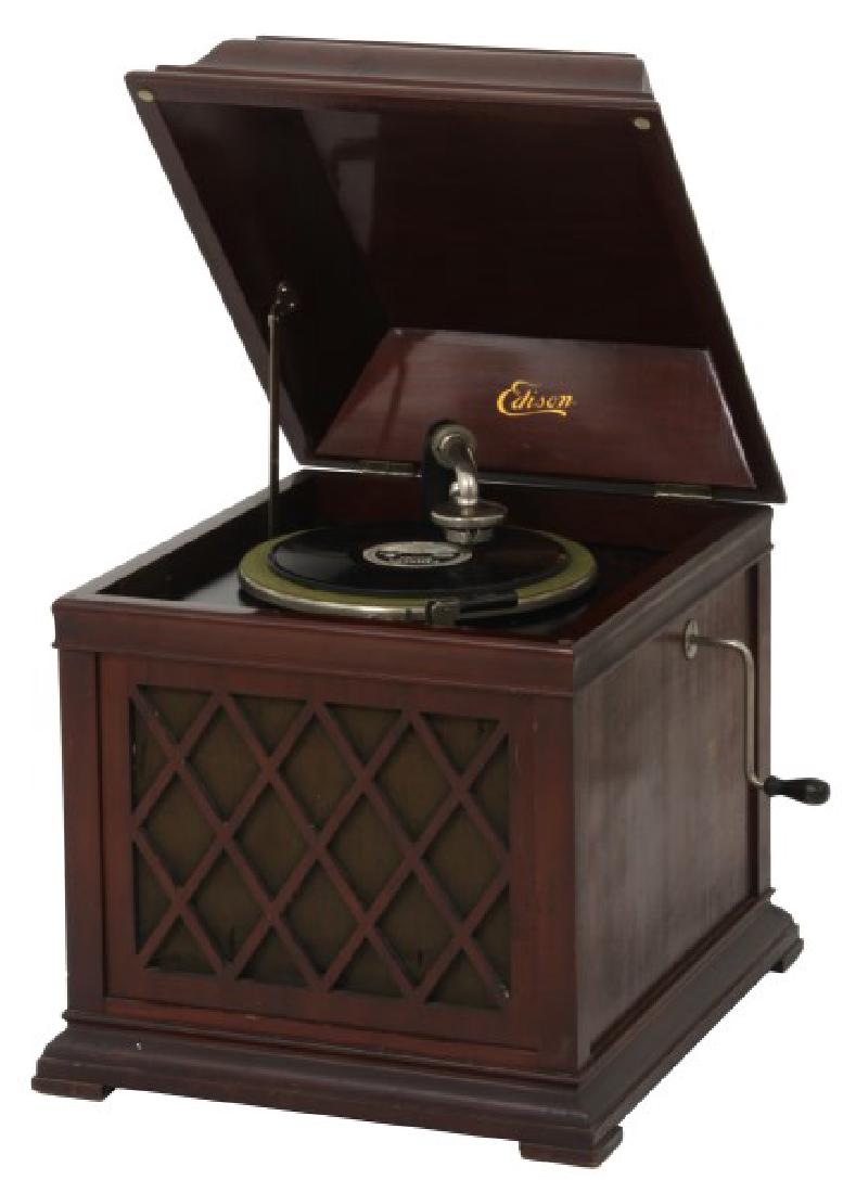 Edison Model B19 Table Top Phonograph (1 of 10)
