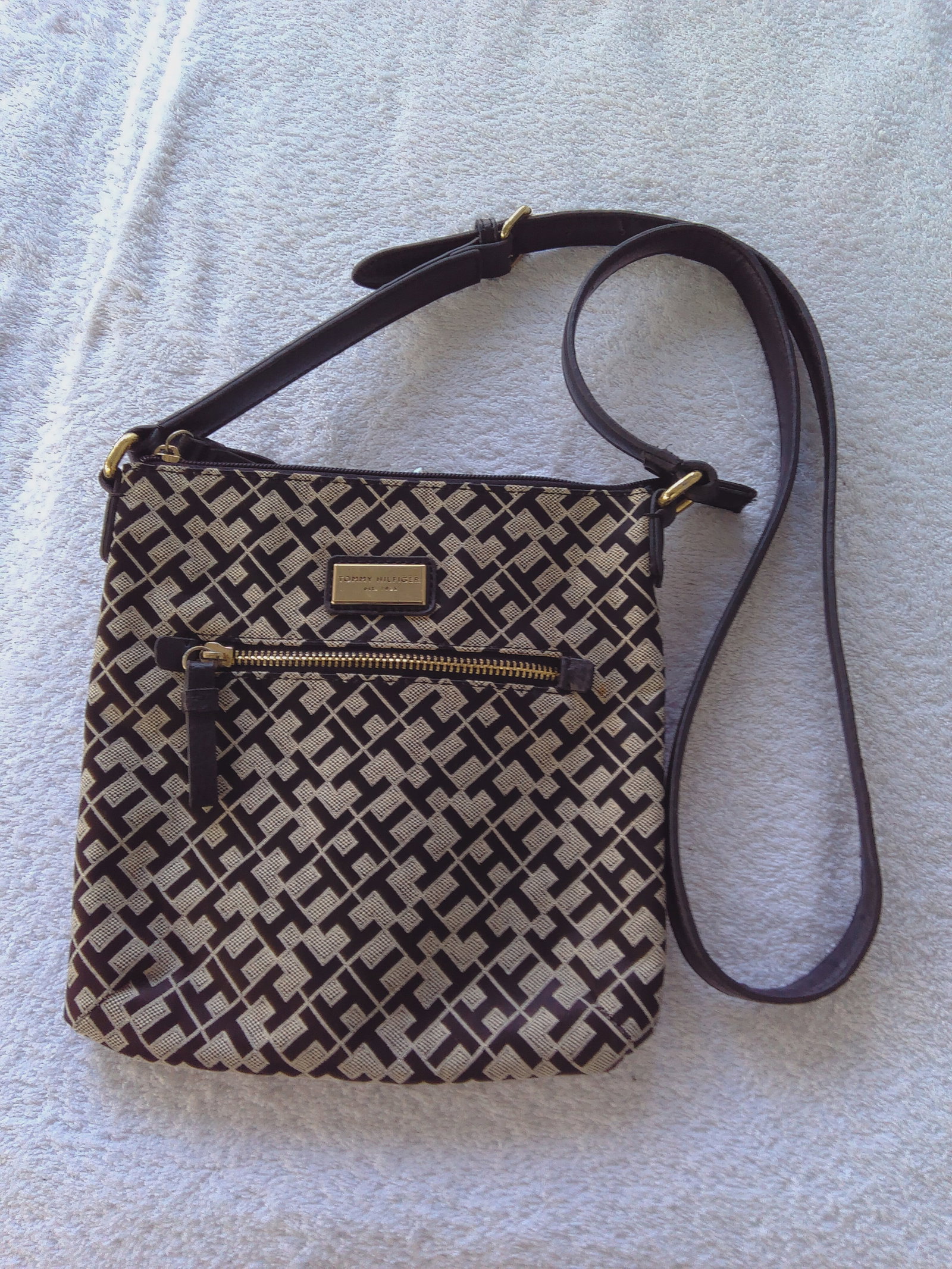 Jills Coins and Collectibles (1 of 2)