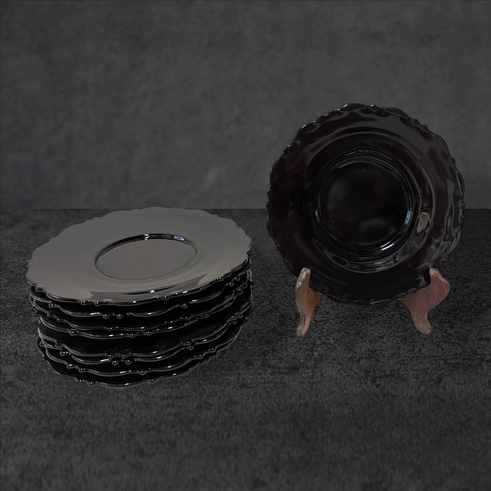 Nine L.E. Smith Black Amethyst Glass Plates, 8-Inch Diameter (1 of 4)