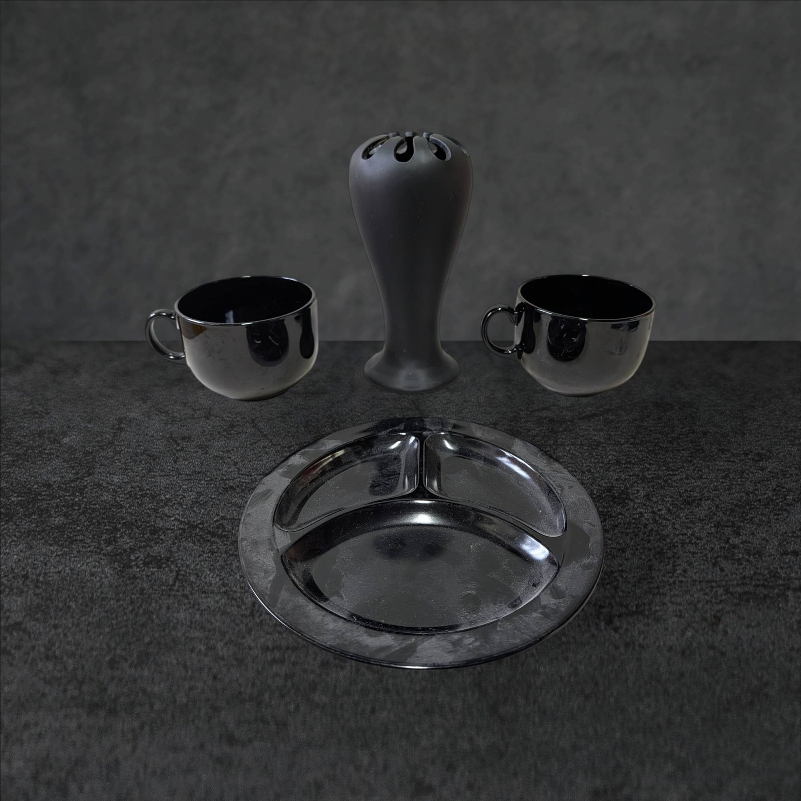 Black Amethyst Luncheon Plate, Two Mugs, and Modern Vase (1 of 3)