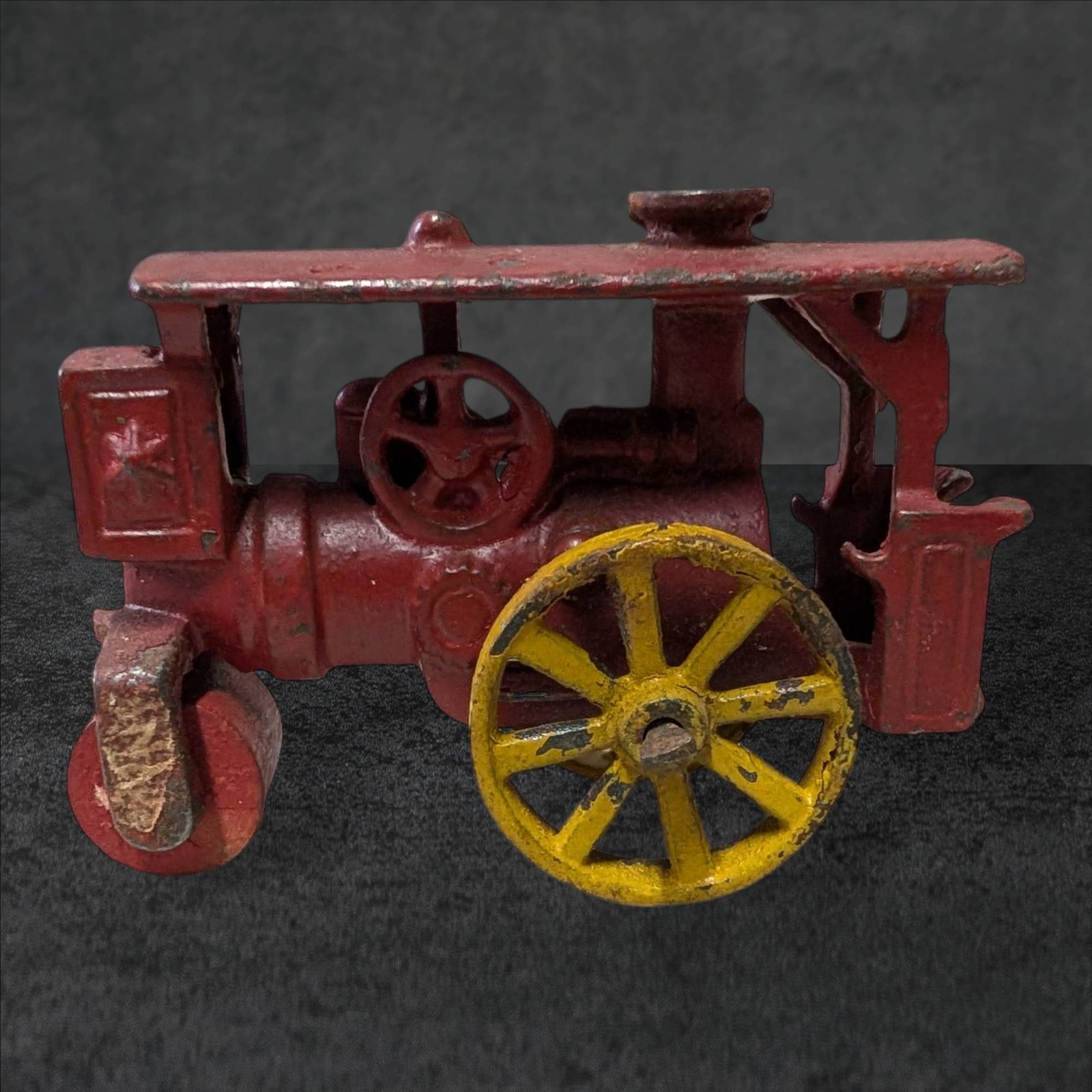 Antique 1930s Cast Iron Toy Steamroller with Original Paint (1 of 6)