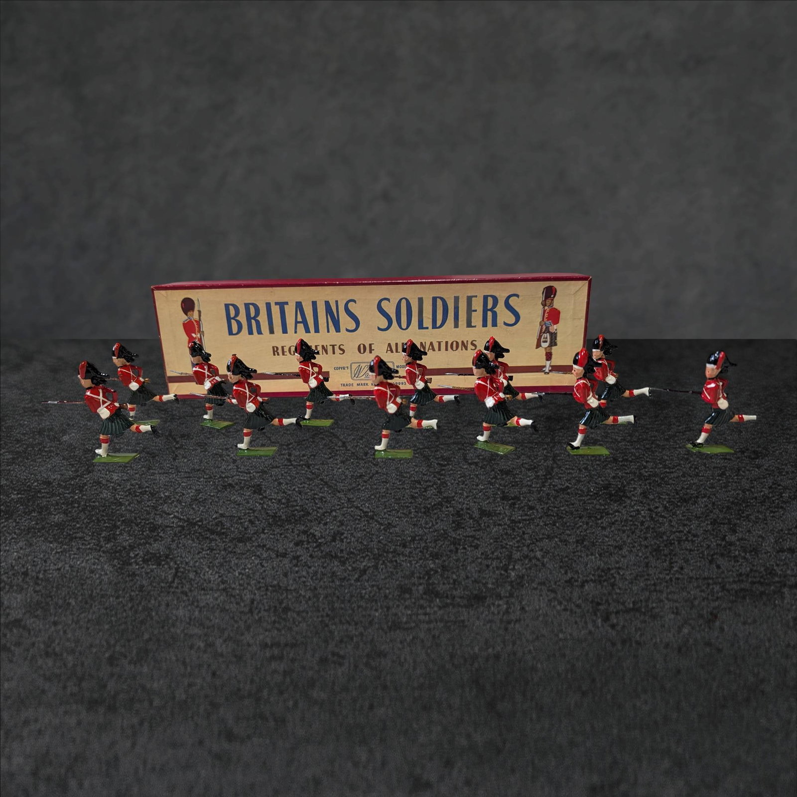 Britains Soldiers Miniatures, Regiments of All Nations, Approximately 2 in Tall, Made in England (1 of 6)