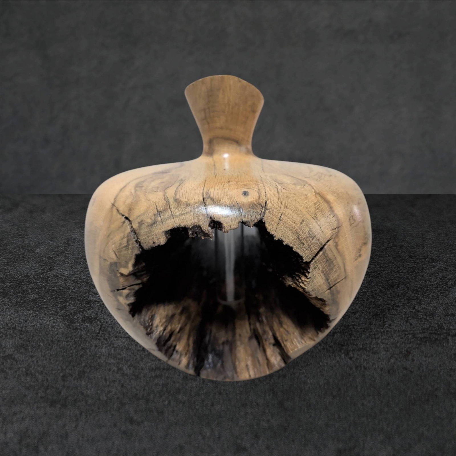 Modernist Carved Pin Oak Vase by John Frey, Zeaanendael, 9 in Tall (1 of 6)