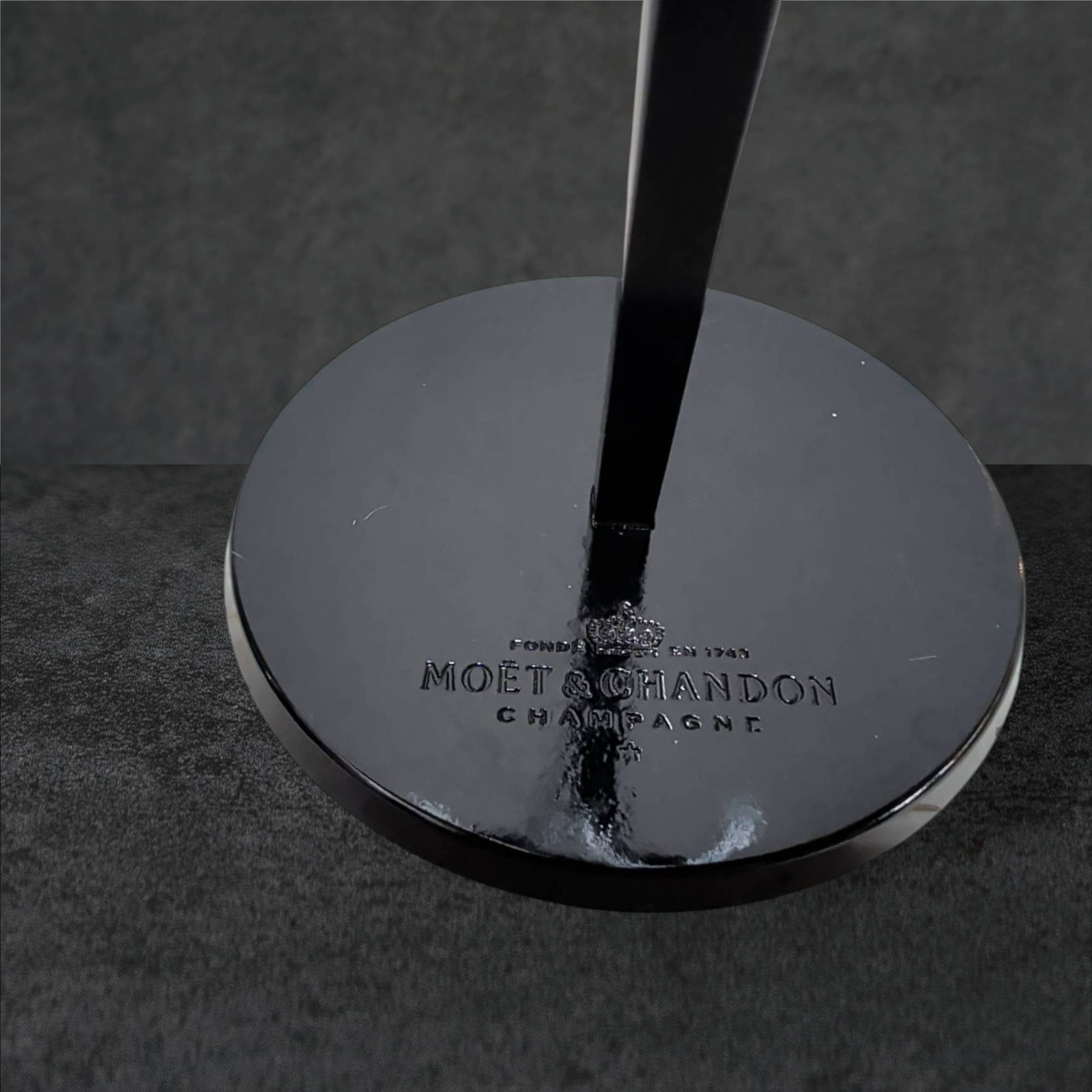 Moet & Chandon Champagne Flute Glasses on Branded Stand (1 of 4)