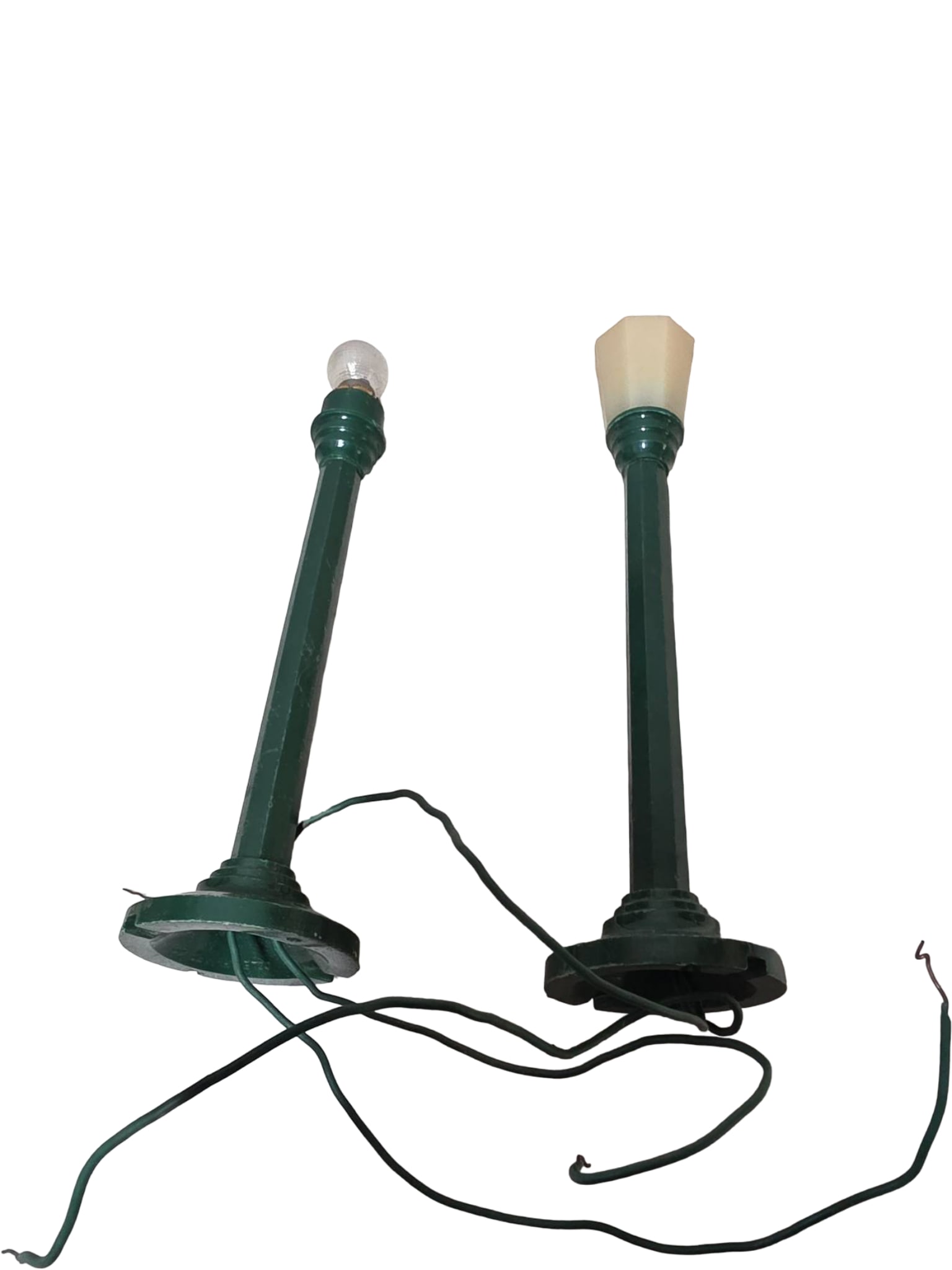 Howard Johnson’s Plastic Model Building, Bridge Frames, and Lamp Posts - 5