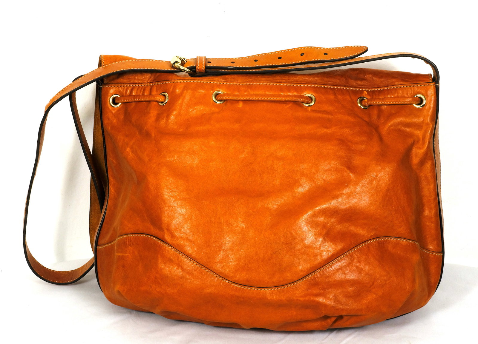 Gucci hand bag - 3