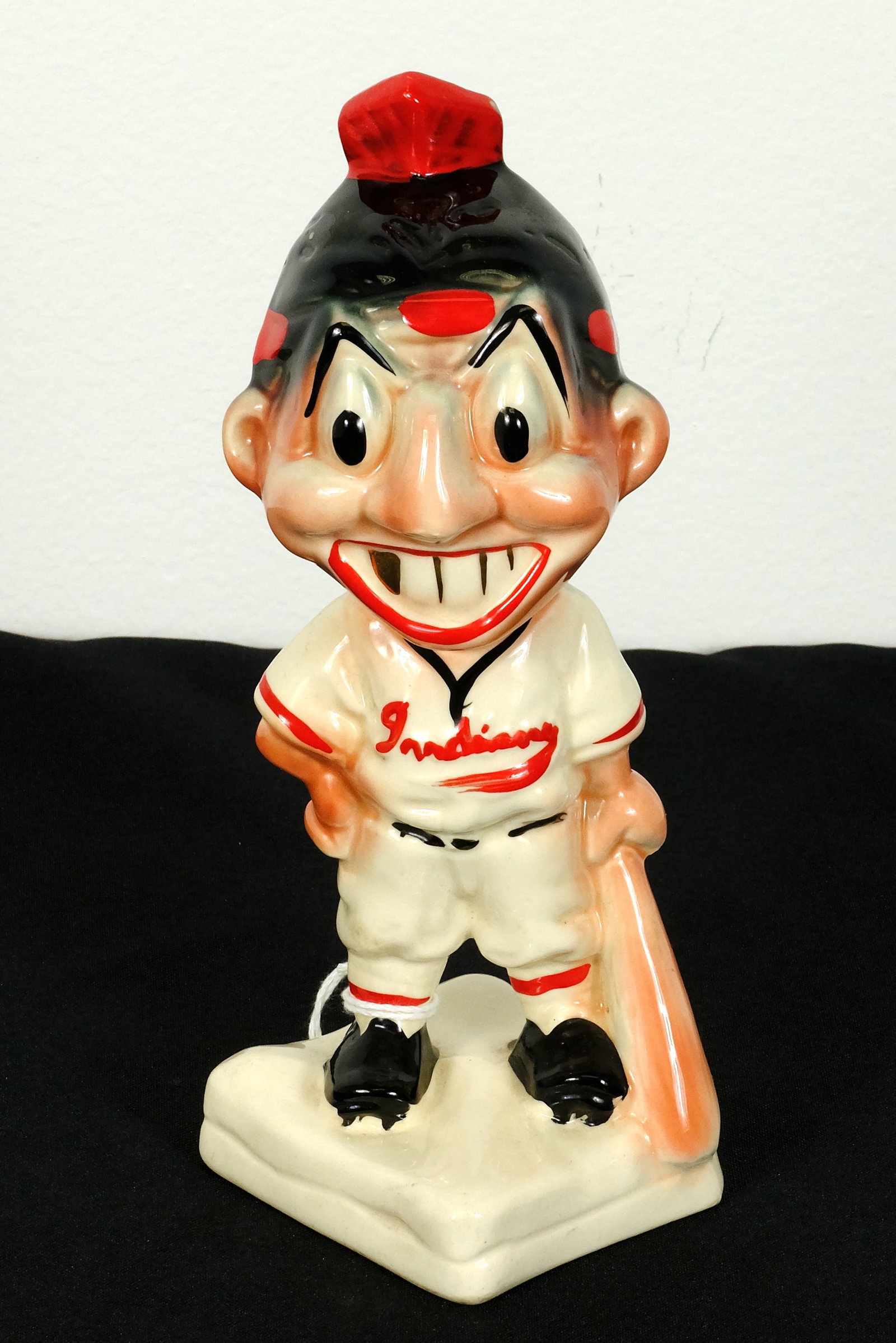 Indians Chief Wahoo Ceramic Bank (1 of 2)