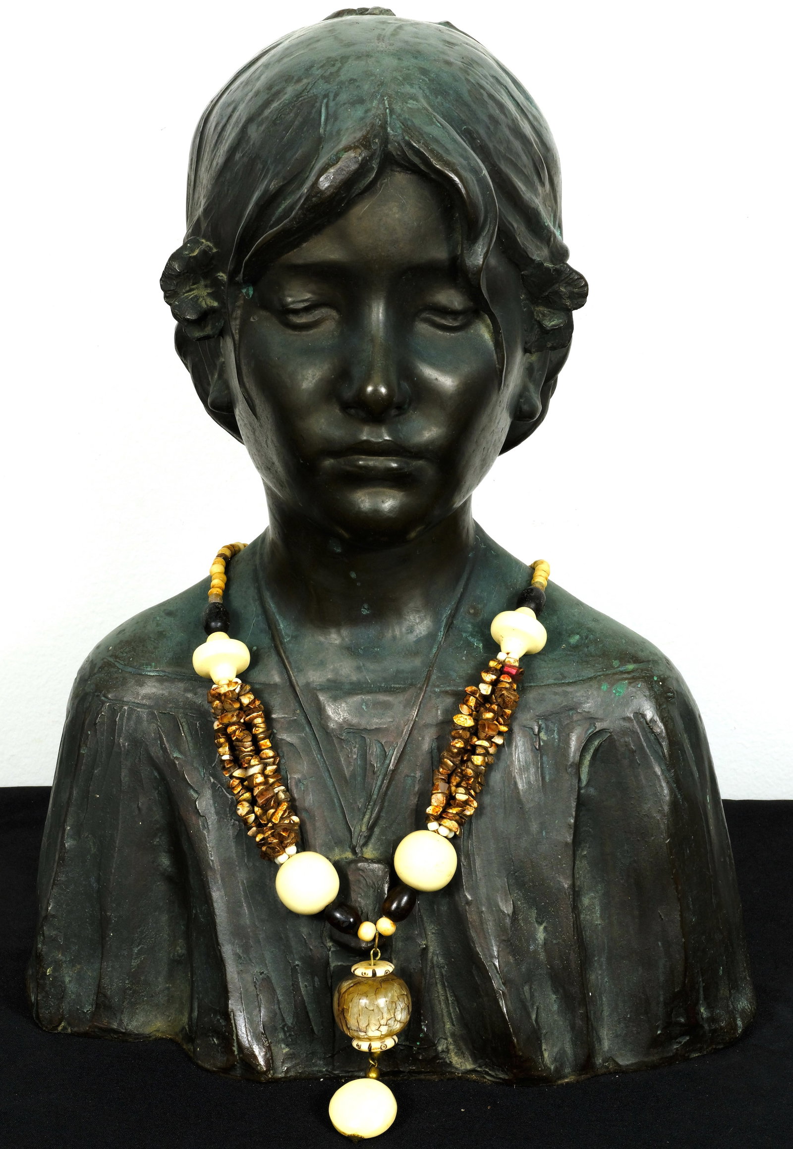 Ivory colored Necklace: Ivory colored Necklace Length 24 inches with 3 additional pendant length