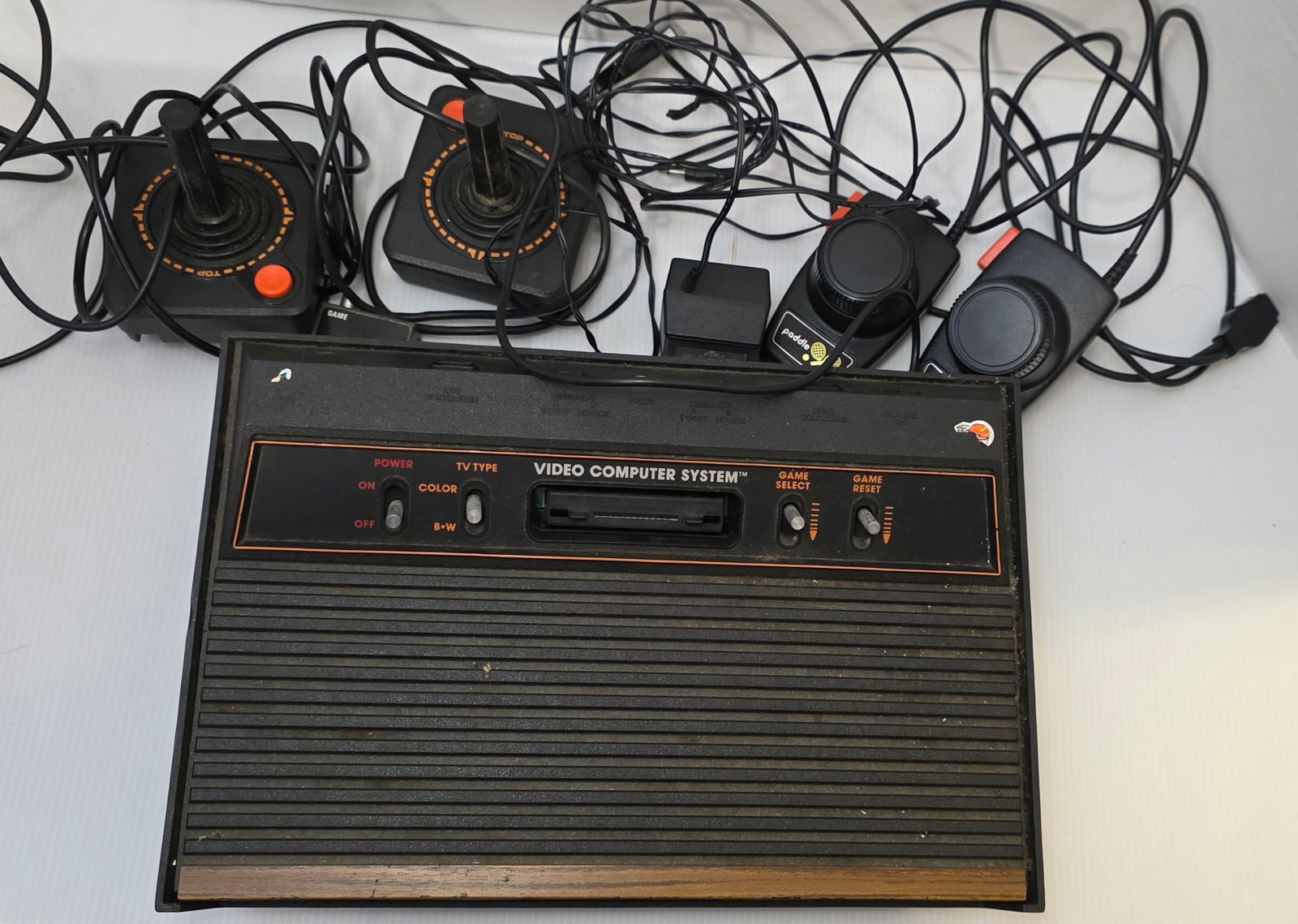 Atari 2600 Video Computer System Console Lot with Controllers & Cables (1 of 14)