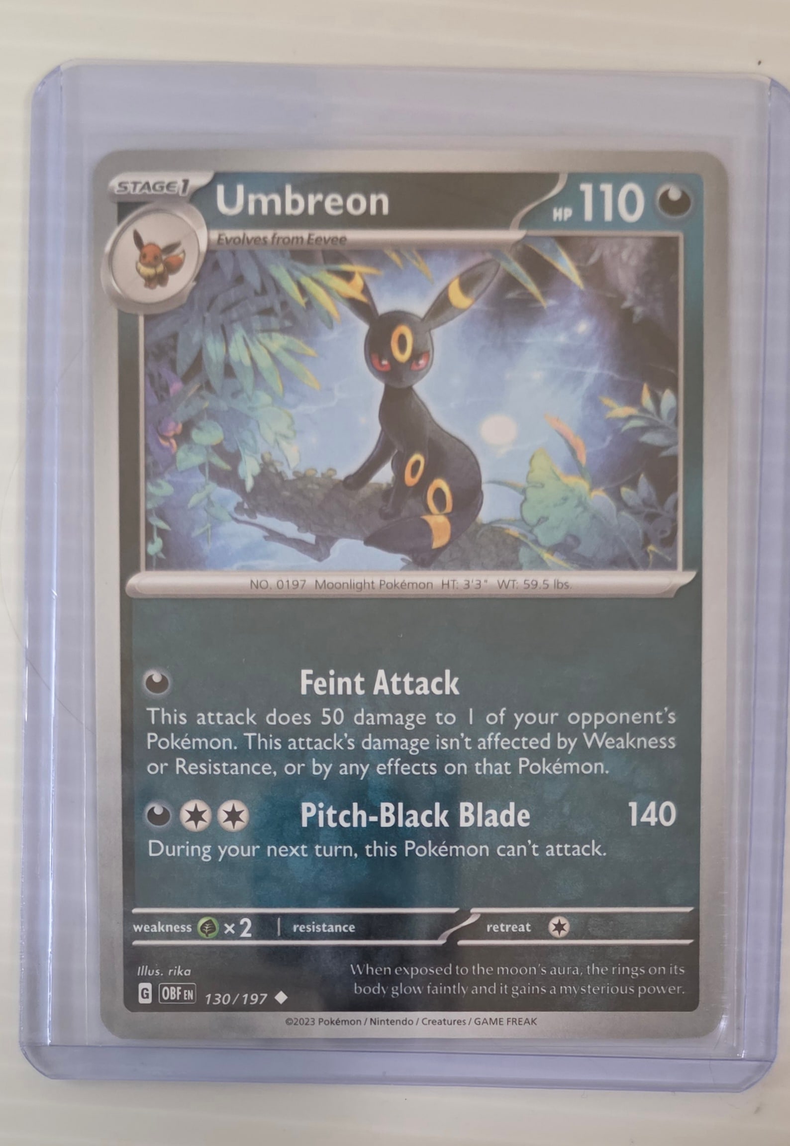 Umbreon 130/197 Obsidian Flames Raw Pokemon Card in Top Loader (1 of 4)