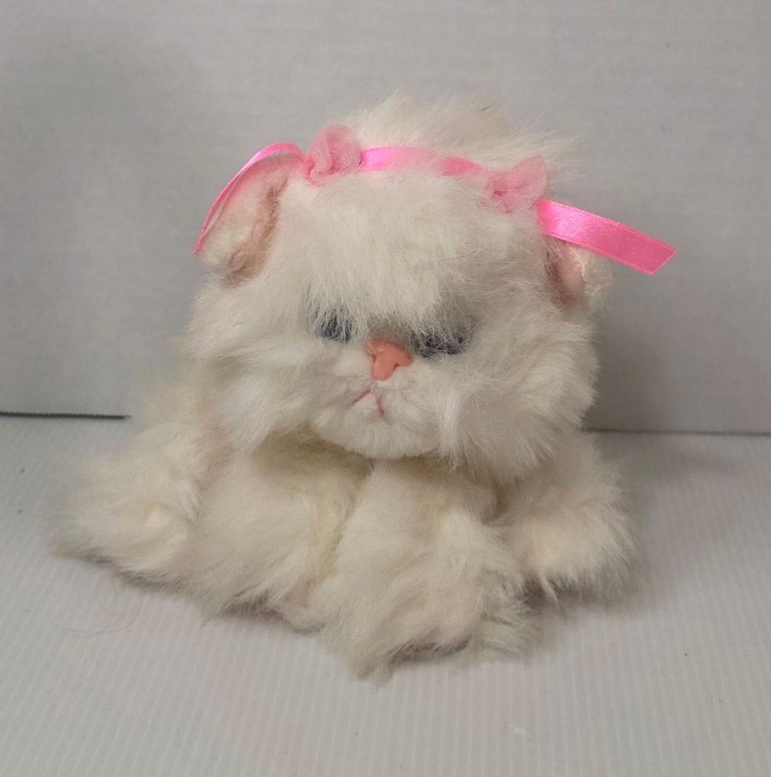 1990s Tyco Kitty Kitty Kittens White Persian Plush Purring (Discoloration) (1 of 15)
